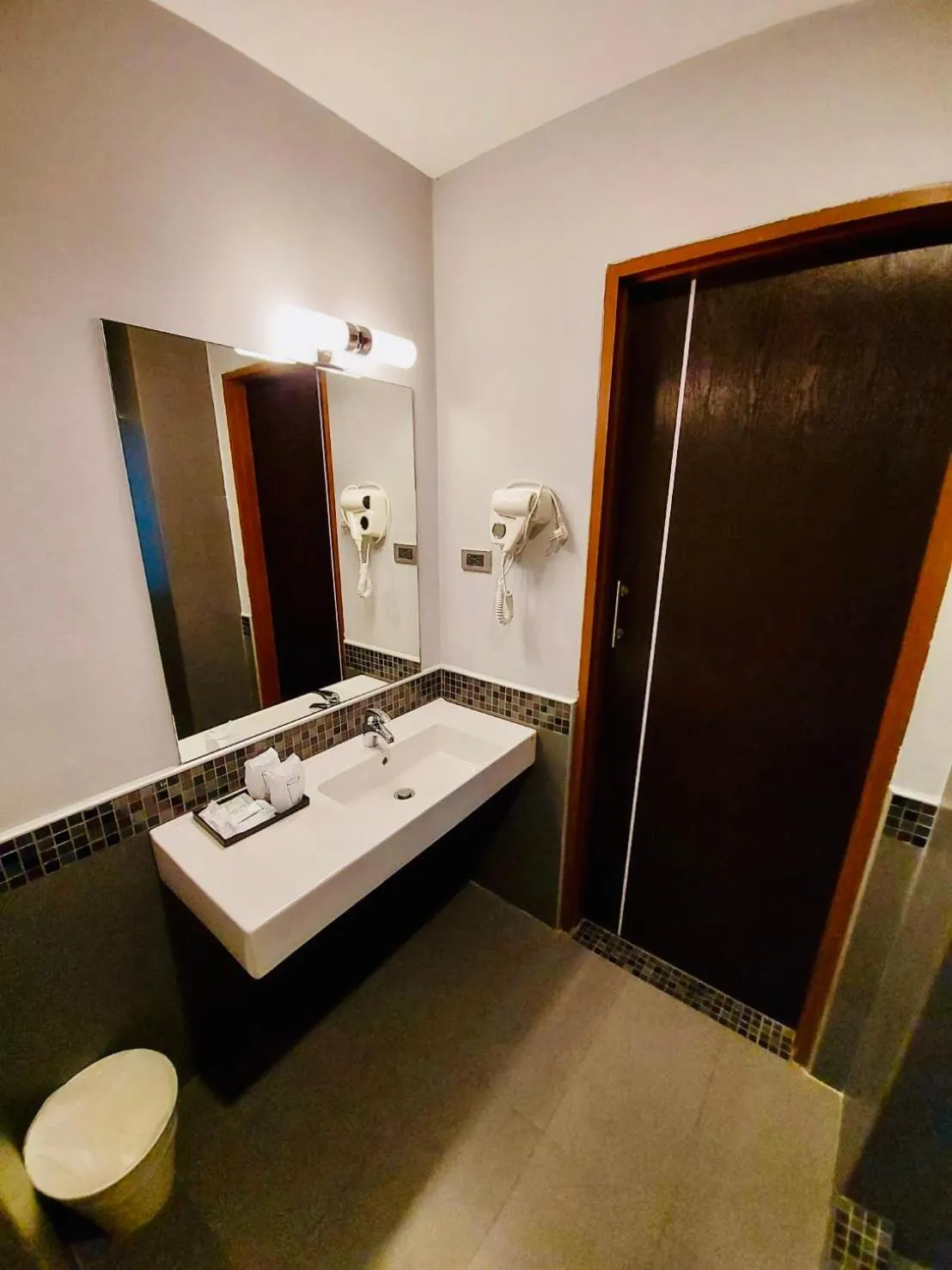 Bathroom in Comet Hotel Surat Thani