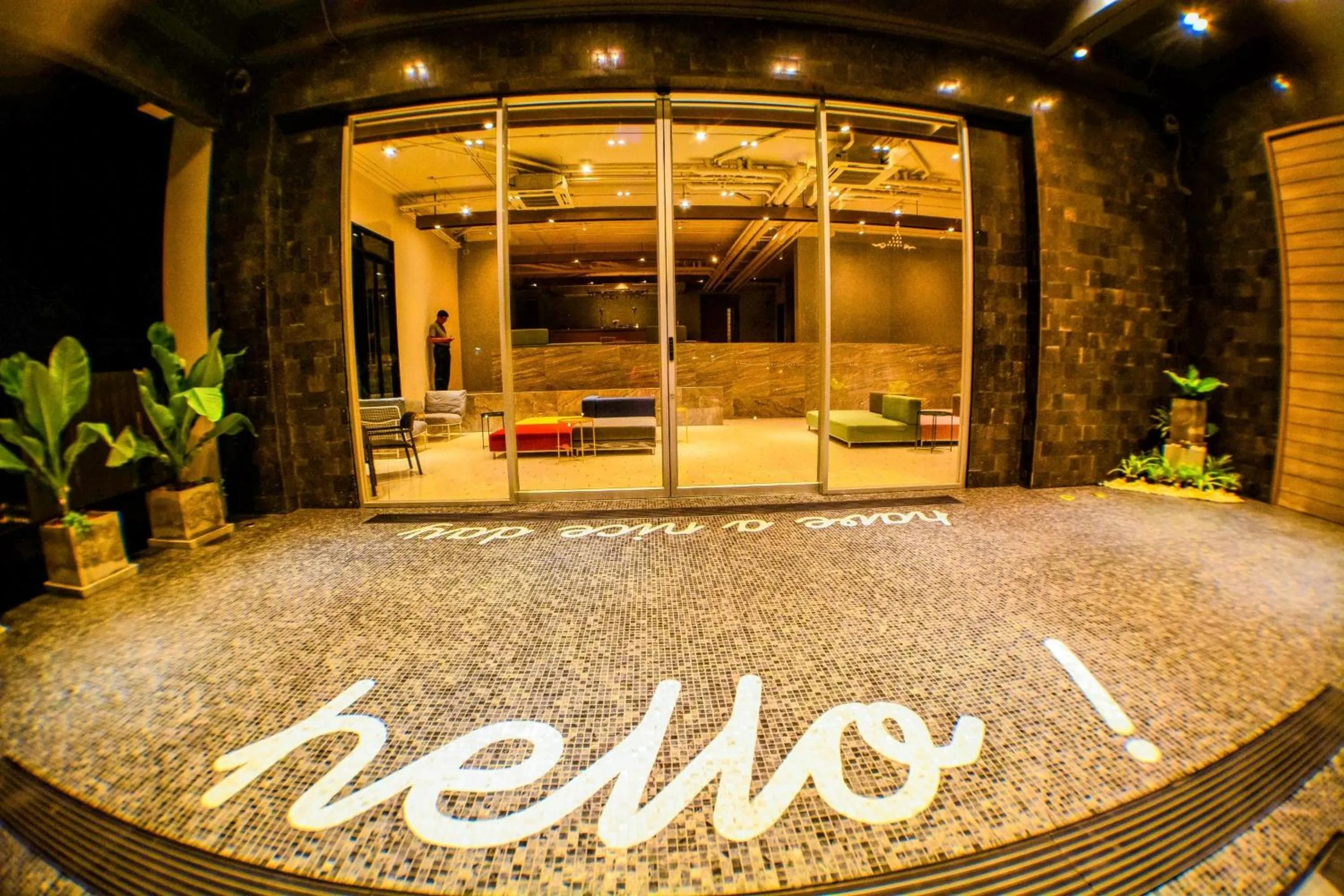 Facade/entrance in Comet Hotel Surat Thani