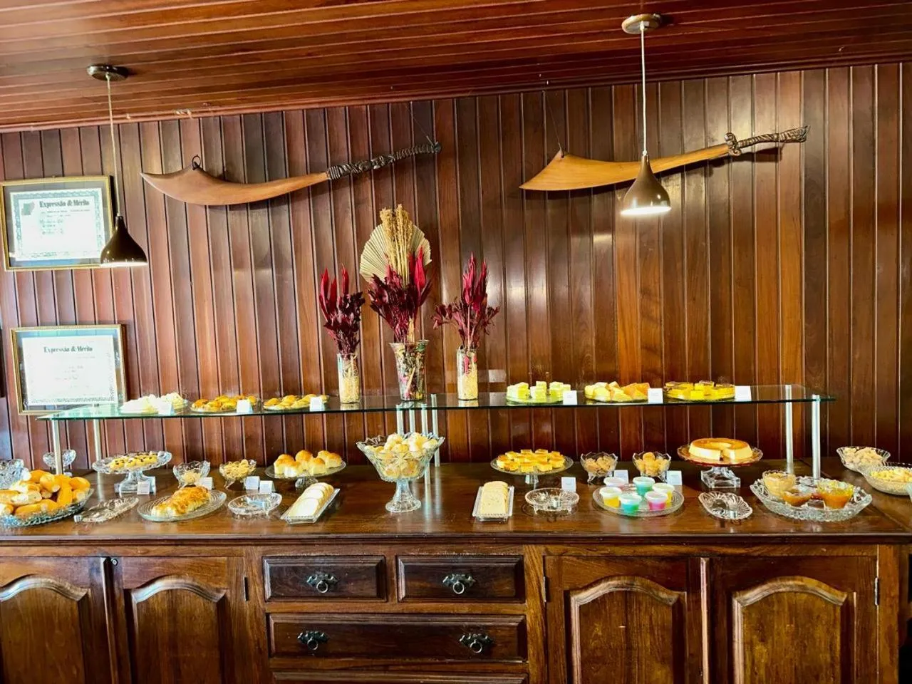 Breakfast in Hotel Lenheiros