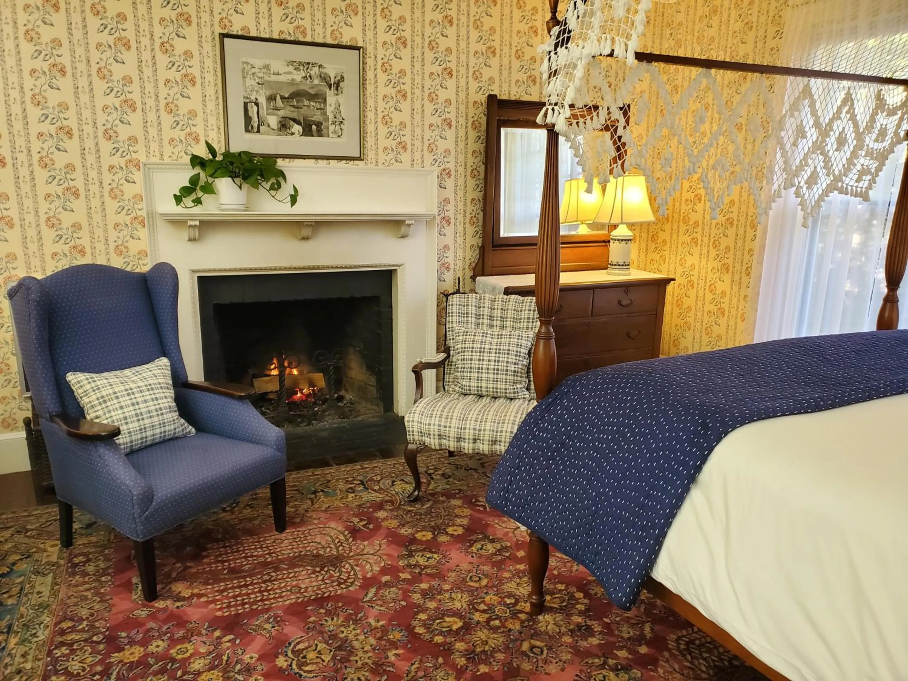 Photo of the whole room, Bed in Harbourside Inn