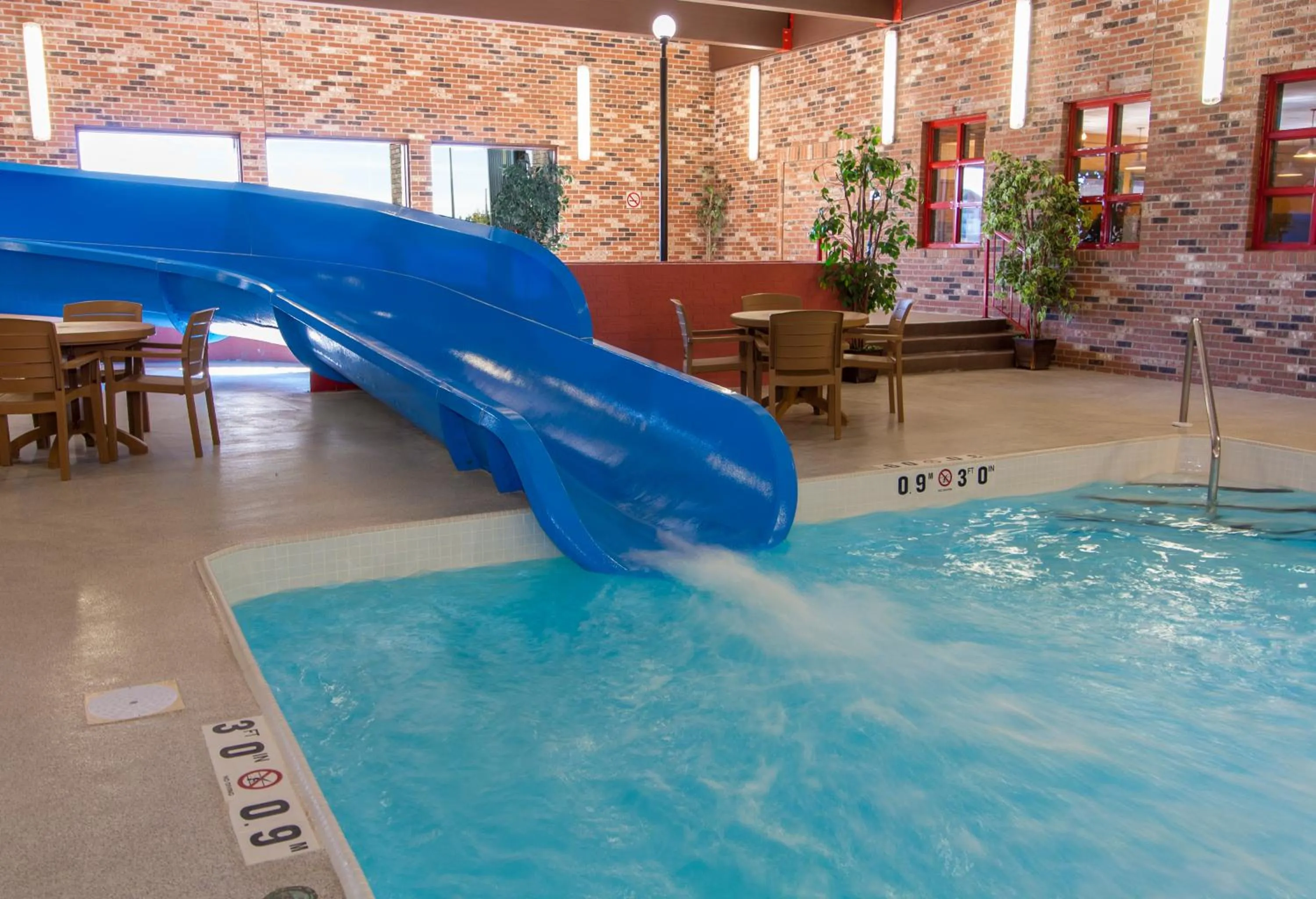 Swimming pool in BCMInns - Lloydminster