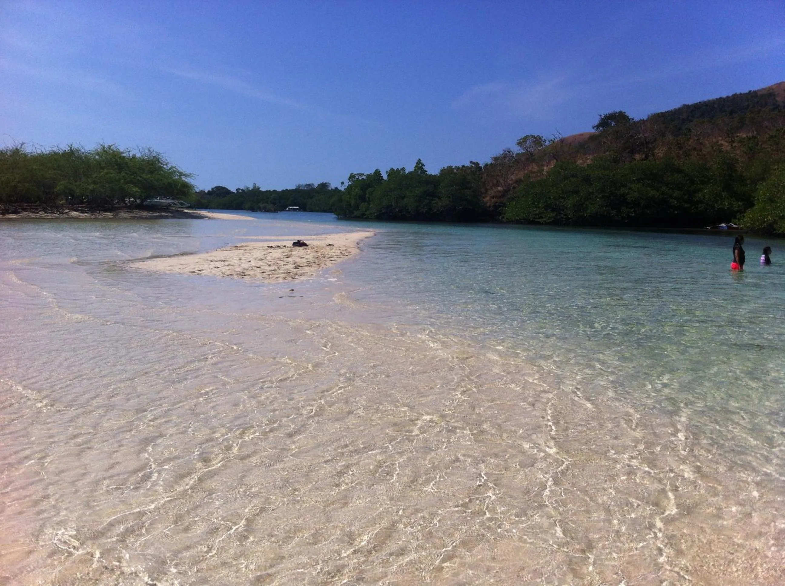 Beach in Borac Bay Bungalows Hotel and Resort