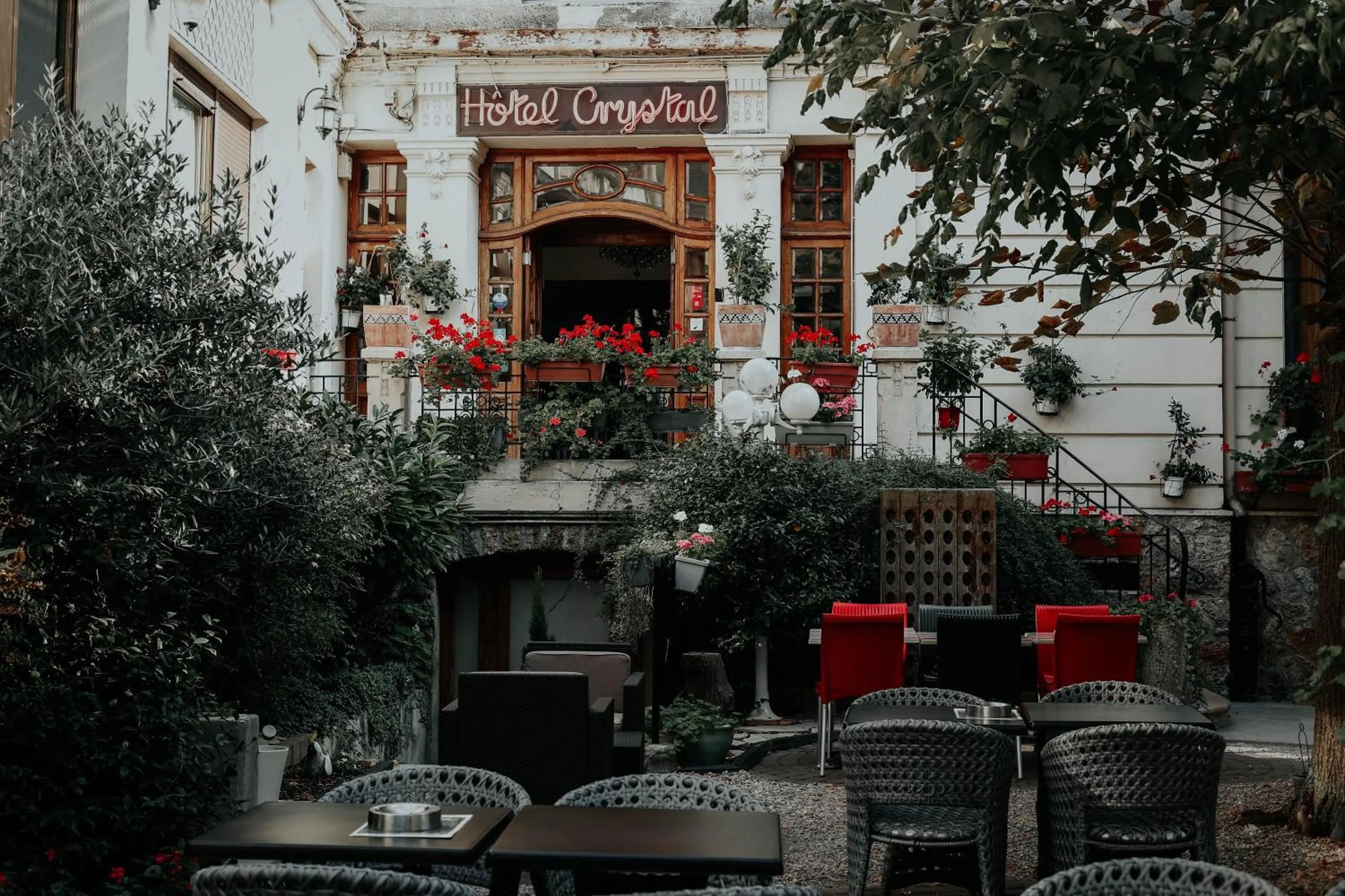 Balcony/Terrace in Hôtel Crystal Reims Centre