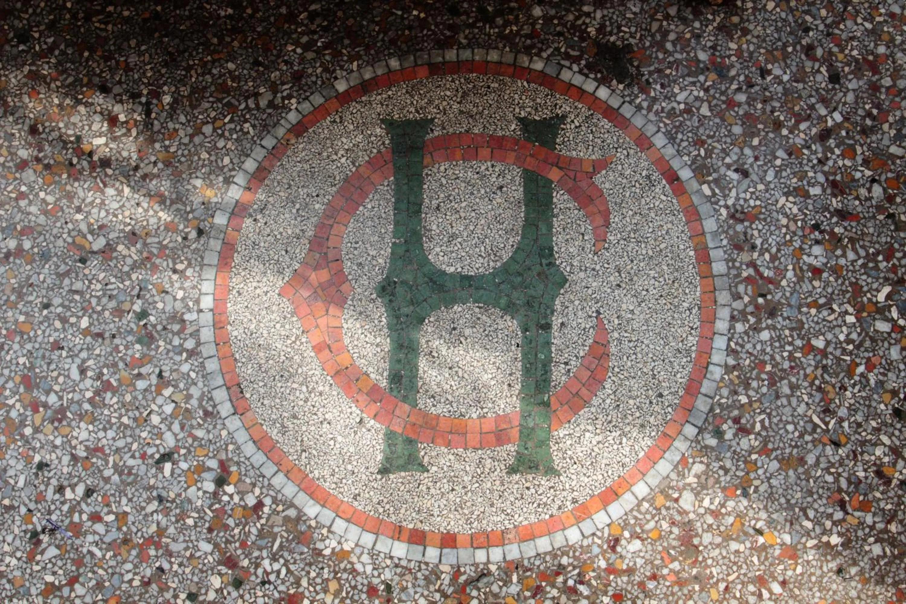 Property logo or sign in Hôtel Crystal Reims Centre