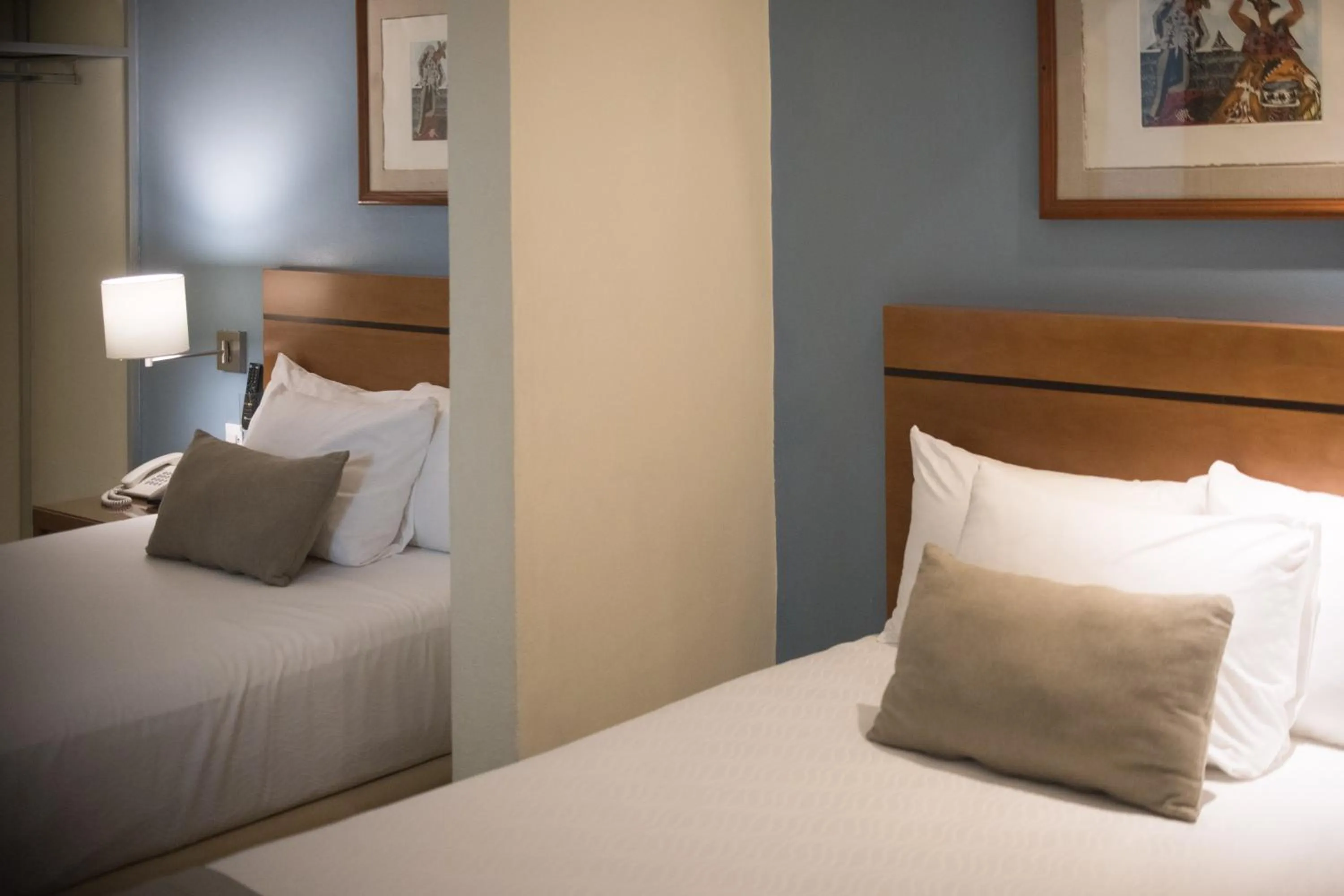 Photo of the whole room, Bed in Hotel Abu