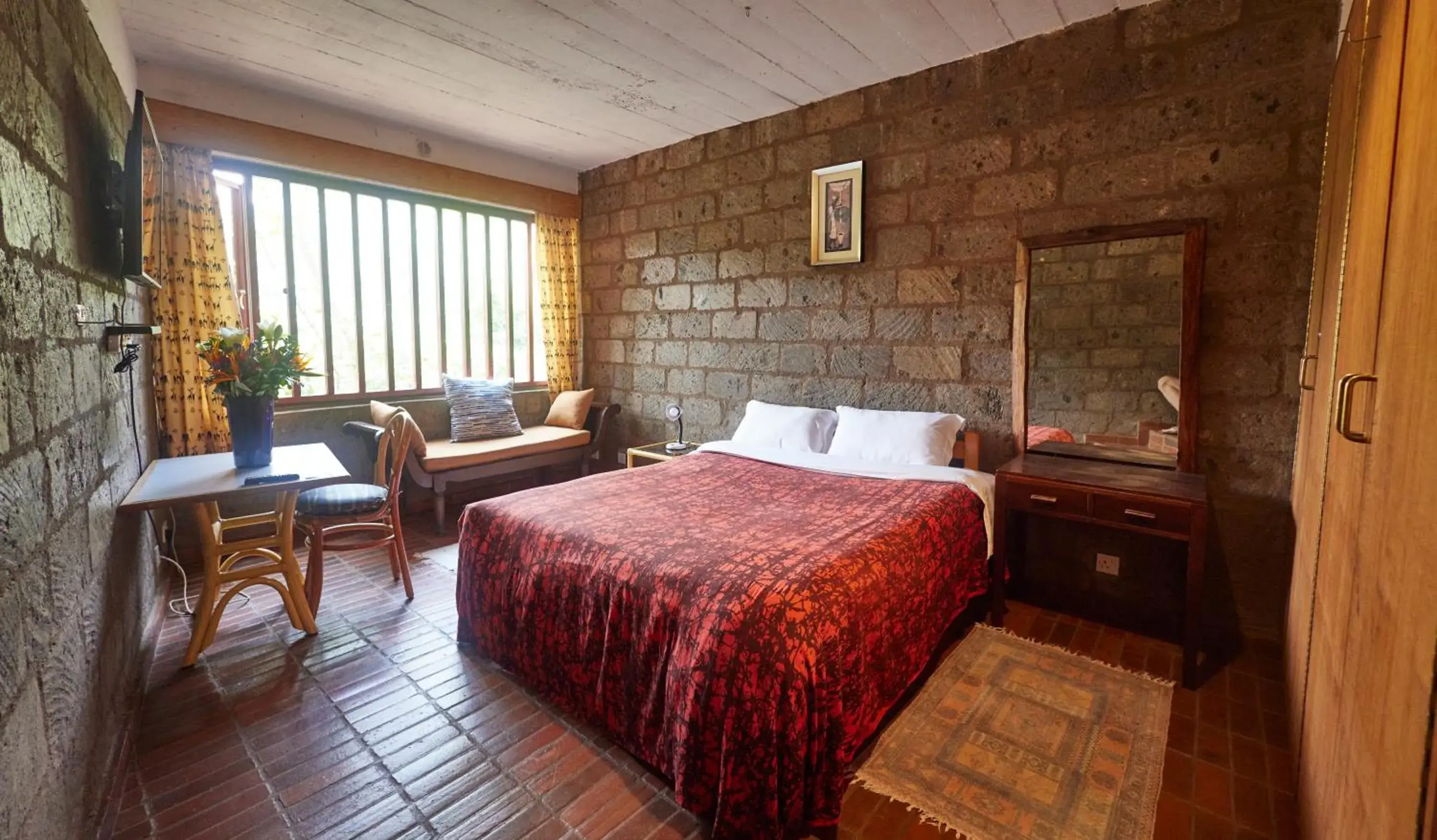 Deluxe Double Room in Villa Rock Stop Falls Gigiri Deluxe Double Room in Villa Rock Stop Falls Gigiri