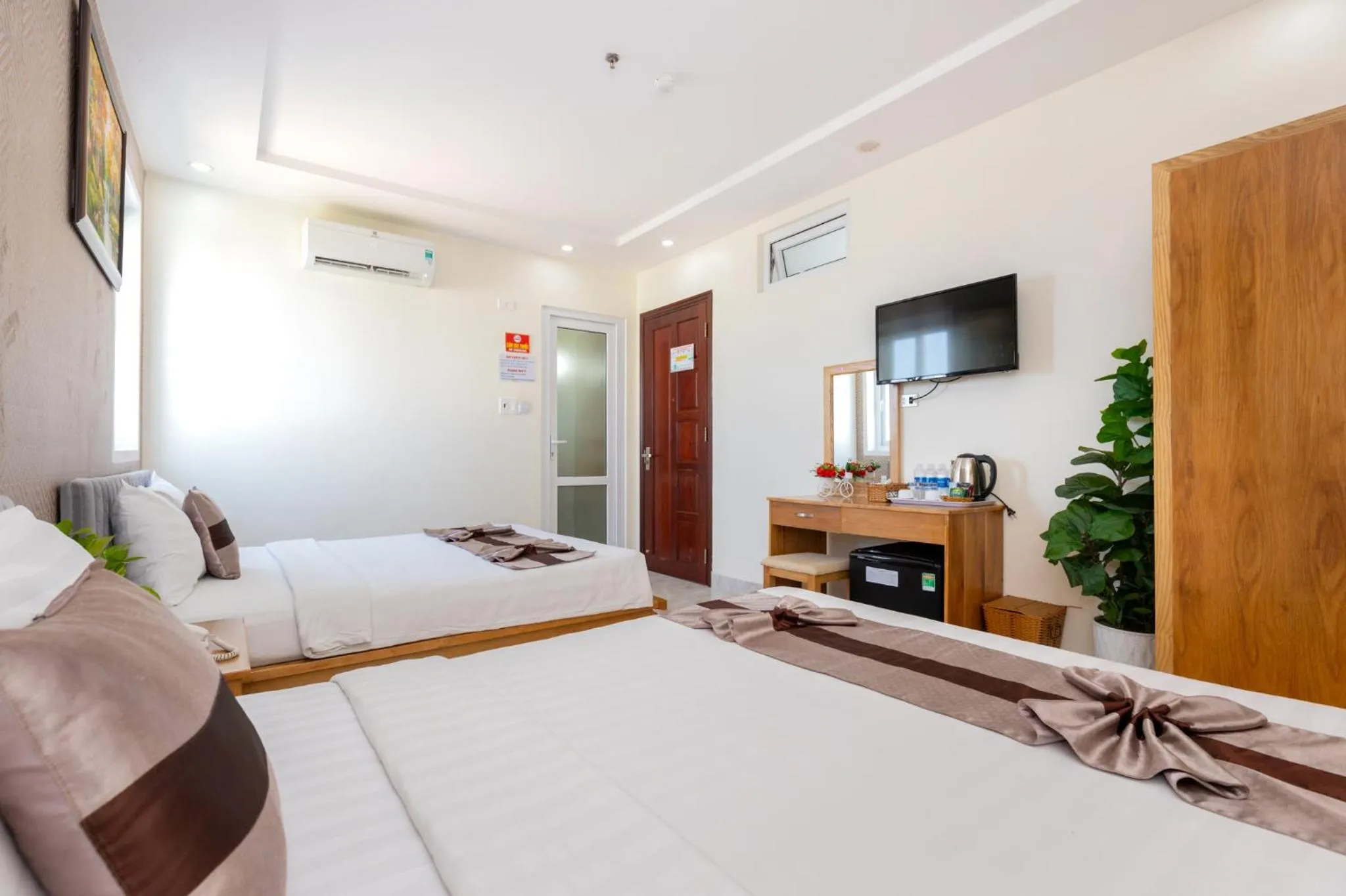 Superior Quadruple Room in Ngoc Hanh Beach Hotel