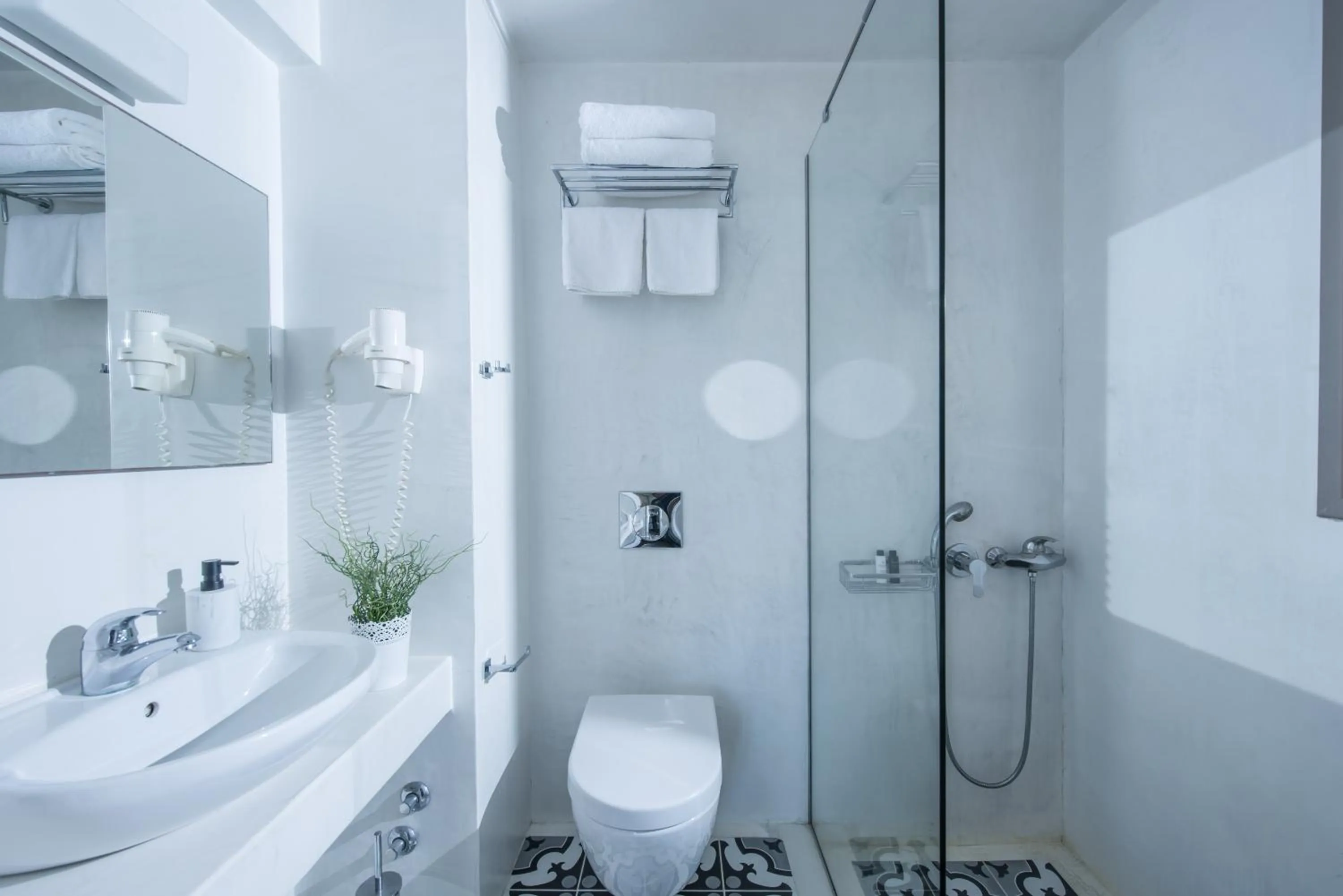 Bathroom in Skajado Holiday Apartments