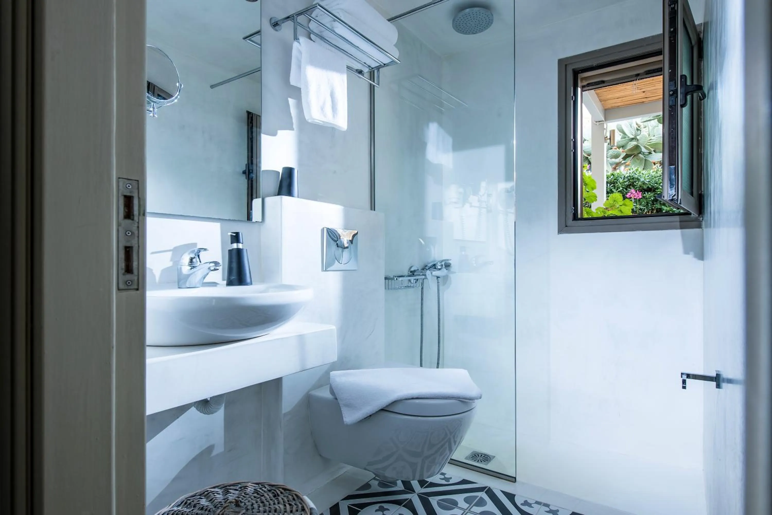 Bathroom in Skajado Holiday Apartments