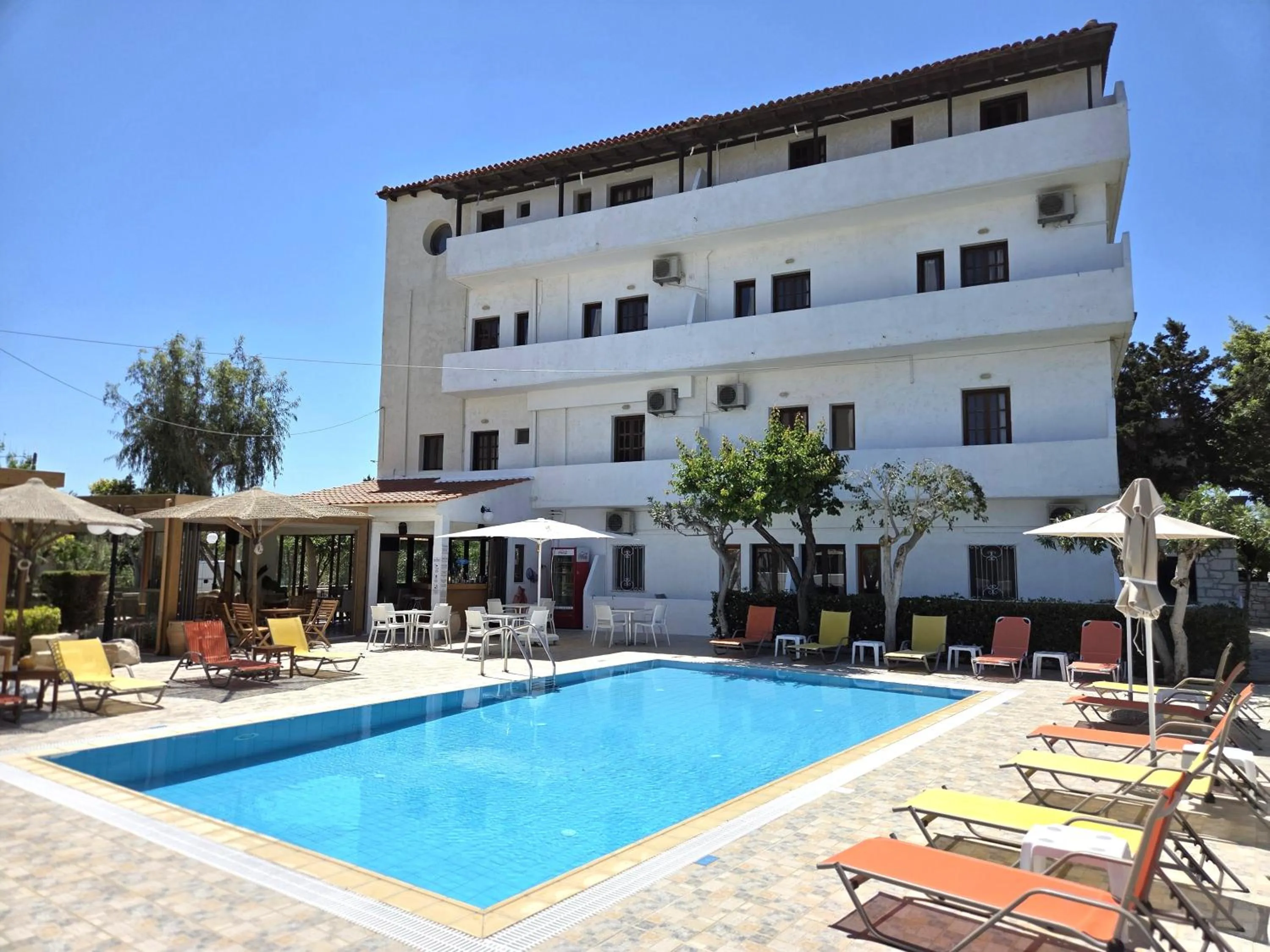 Property building in Arhodiko Hotel