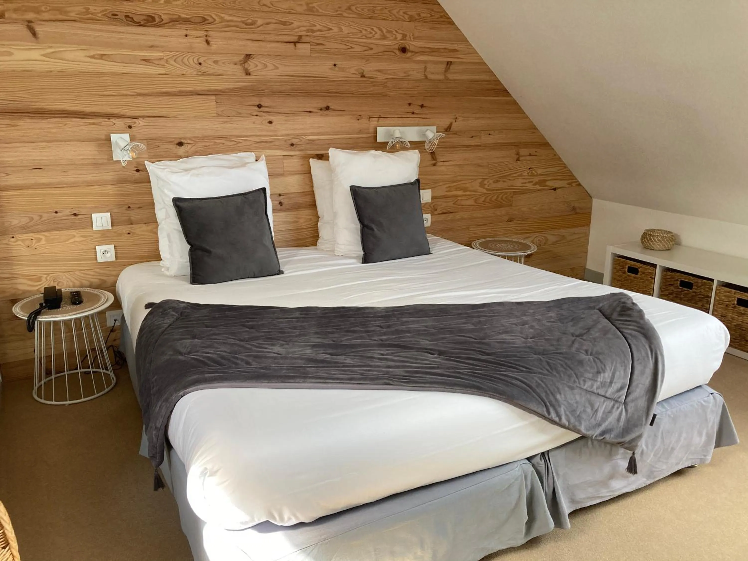 Bed in Hôtel de la Mer