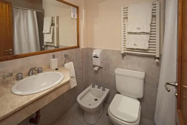 Bathroom in Hotel Antiguos
