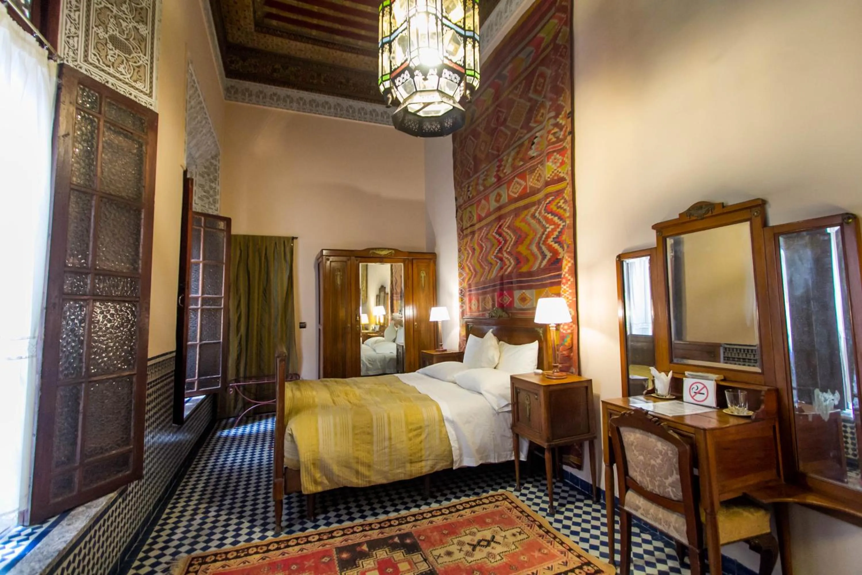 Photo of the whole room, Bed in Riad Dar Cordoba