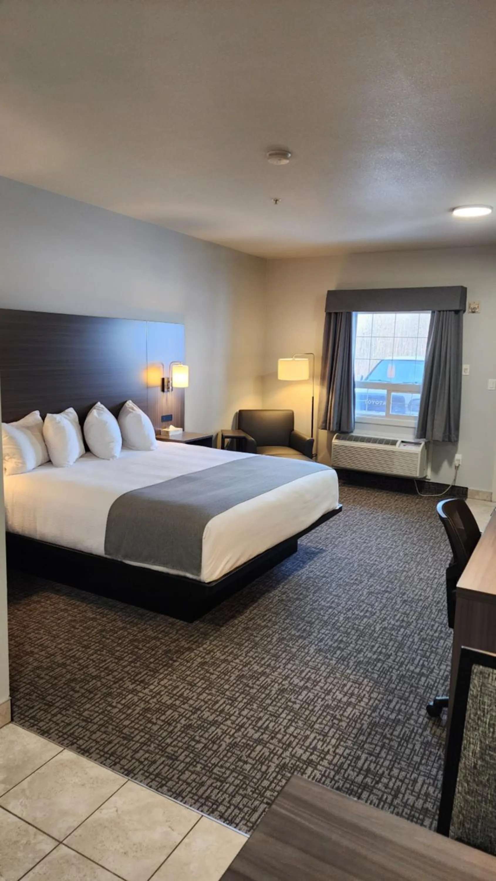 Bed in BCMInns - Lac La Biche