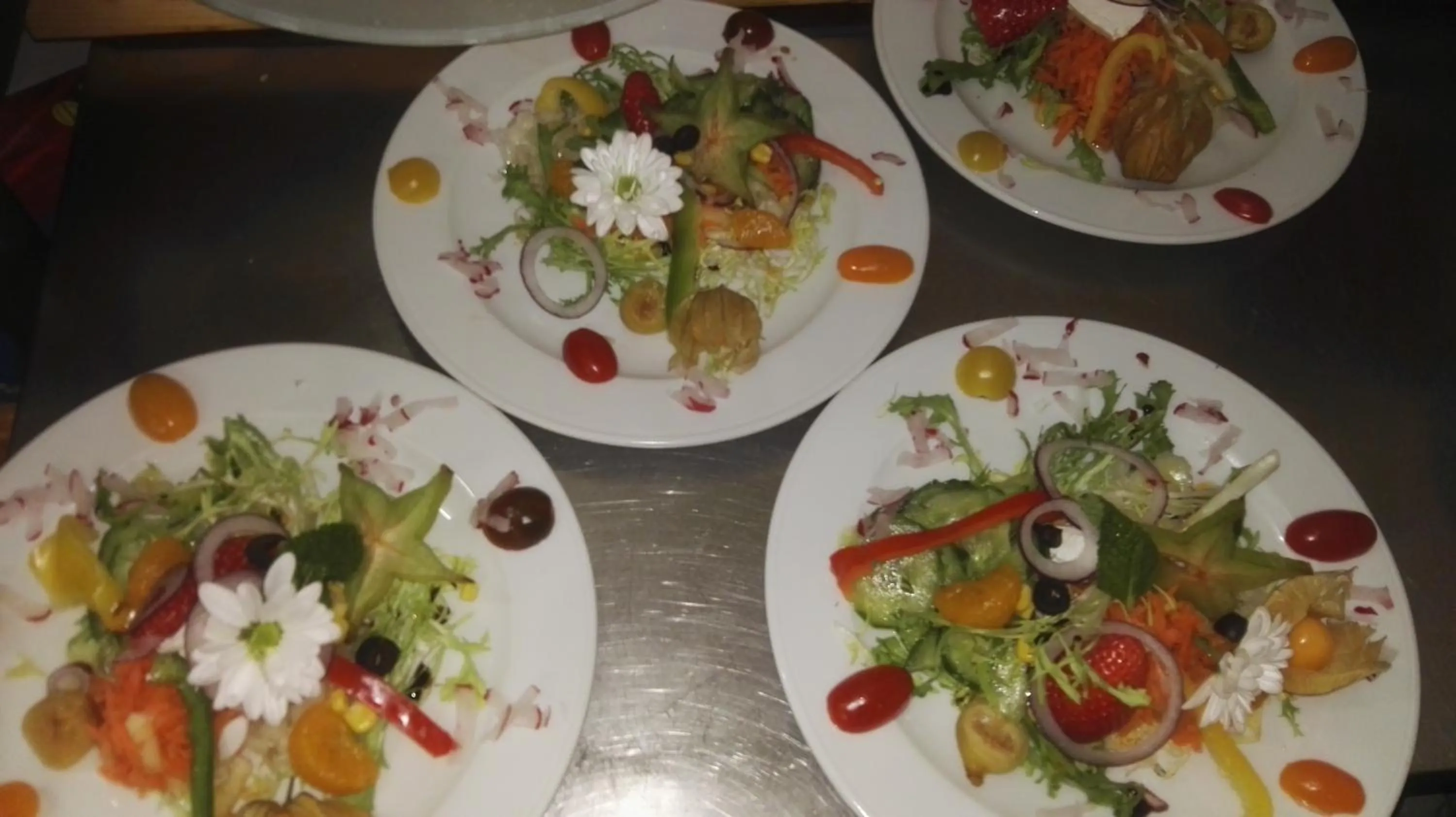 Food and drinks in Hotel Lindenhof L1