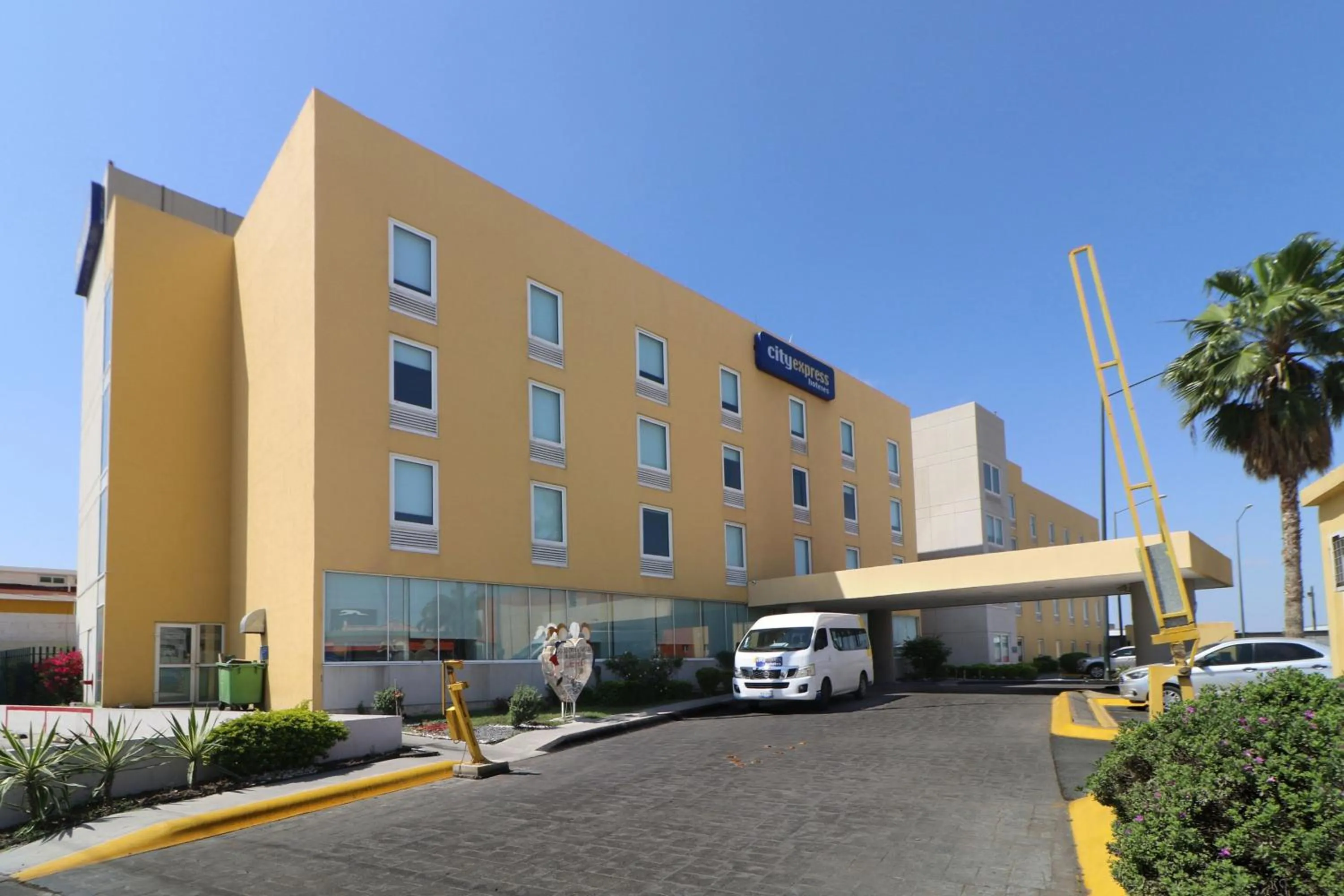 Property building in City Express by Marriott Nuevo Laredo