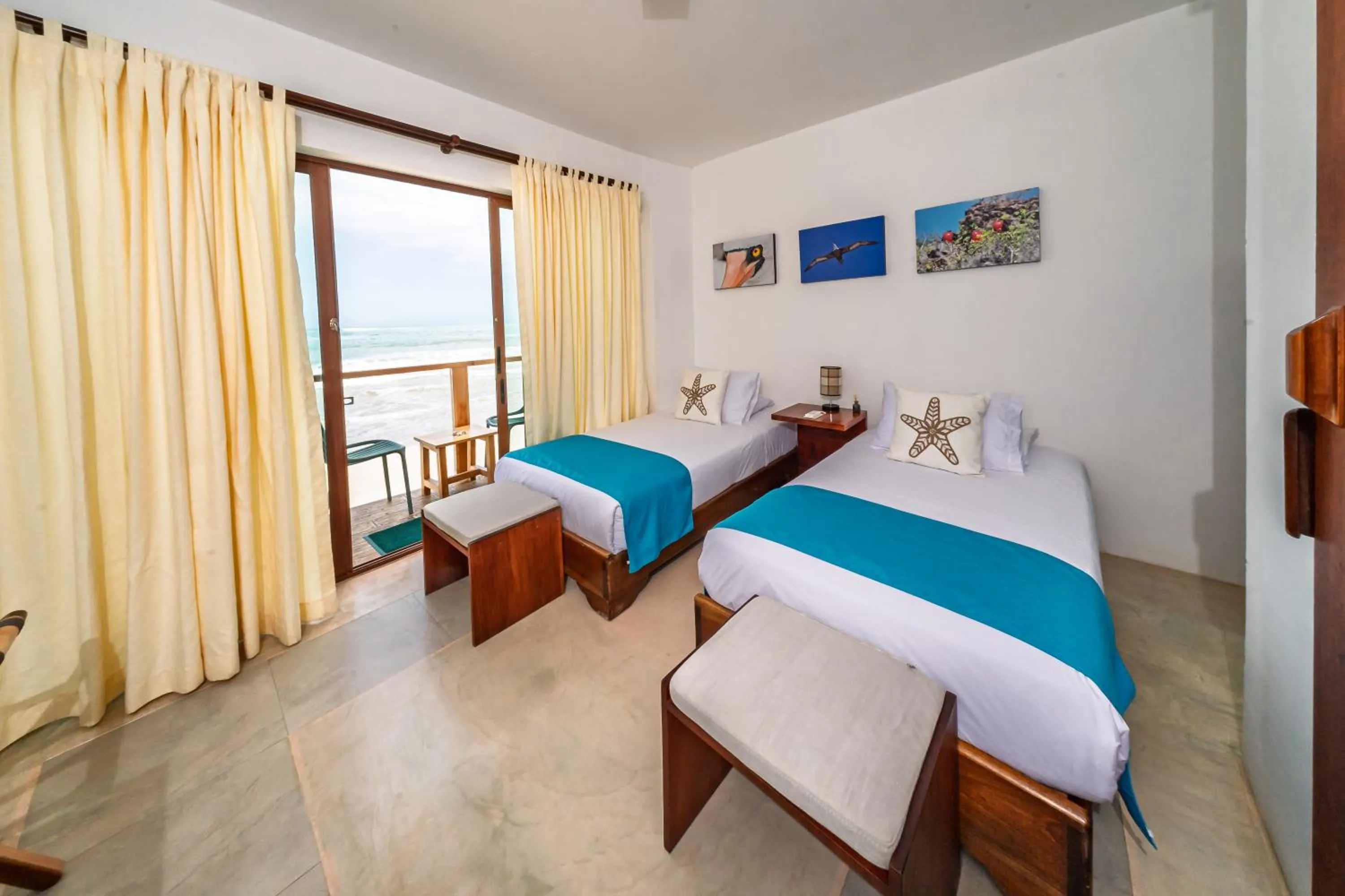 Bed in Cormorant Beach House