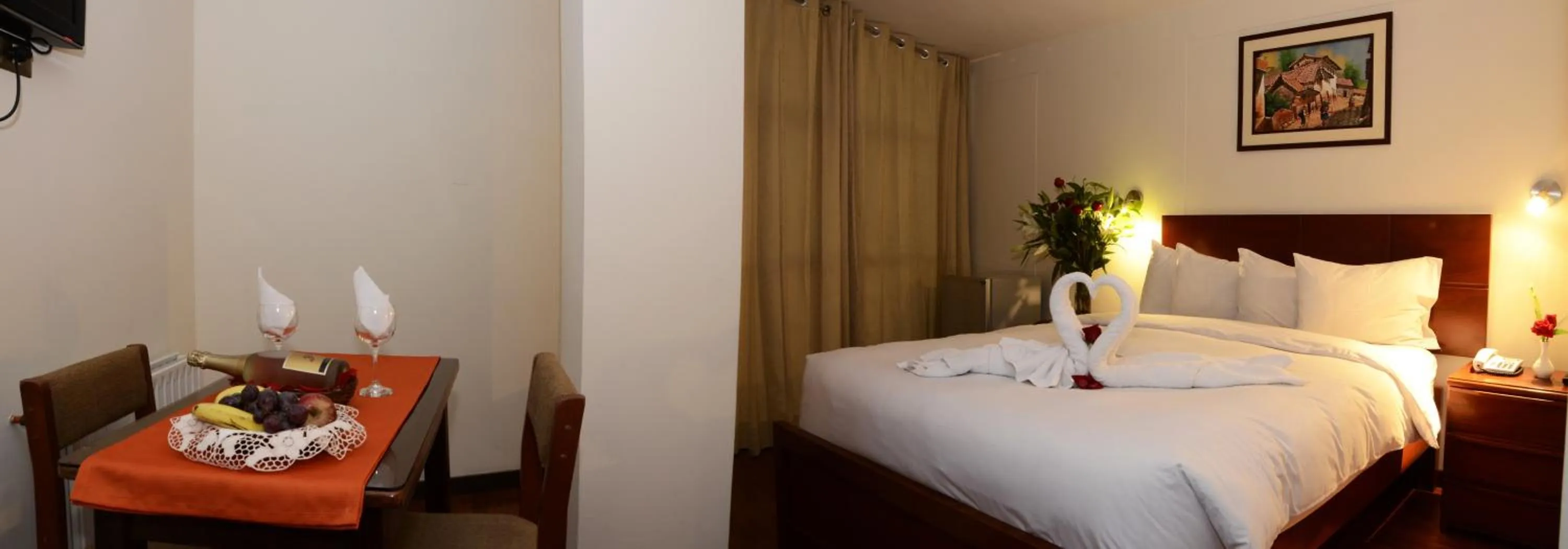 Photo of the whole room, Bed in Golden Inca Hotel