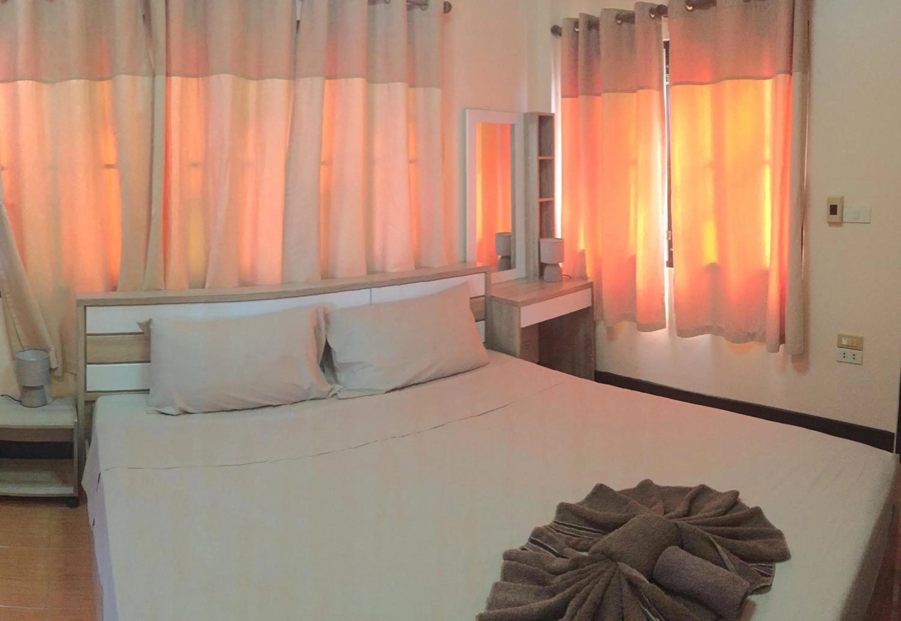 Bedroom, Bed in Villa Kamala Beach