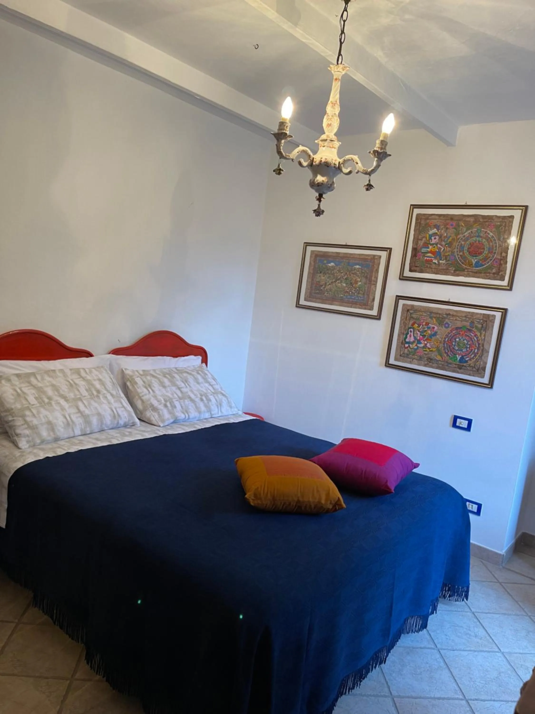 Photo of the whole room, Bed in La casa tra i vigneti