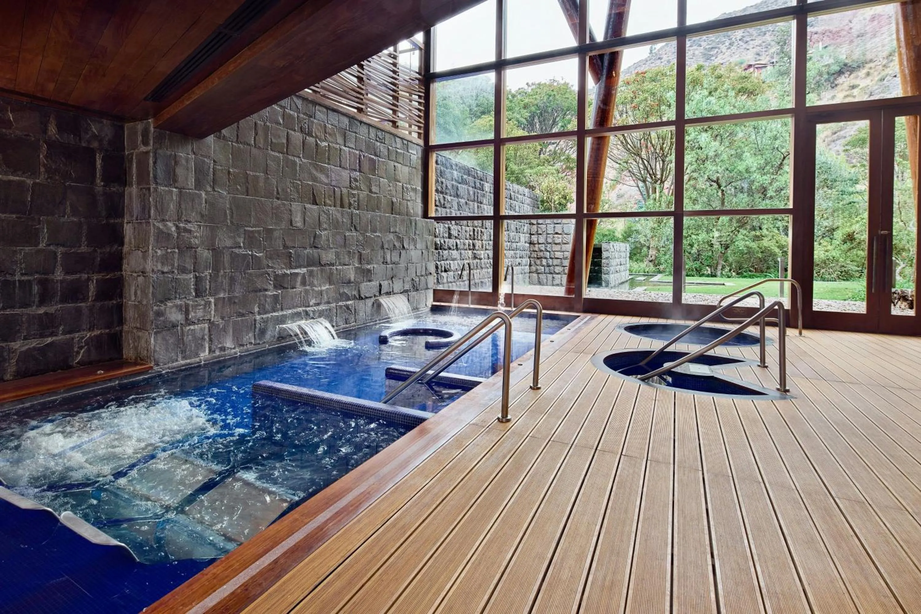 Swimming pool in Tambo del Inka, a Luxury Collection Resort & Spa, Valle Sagrado