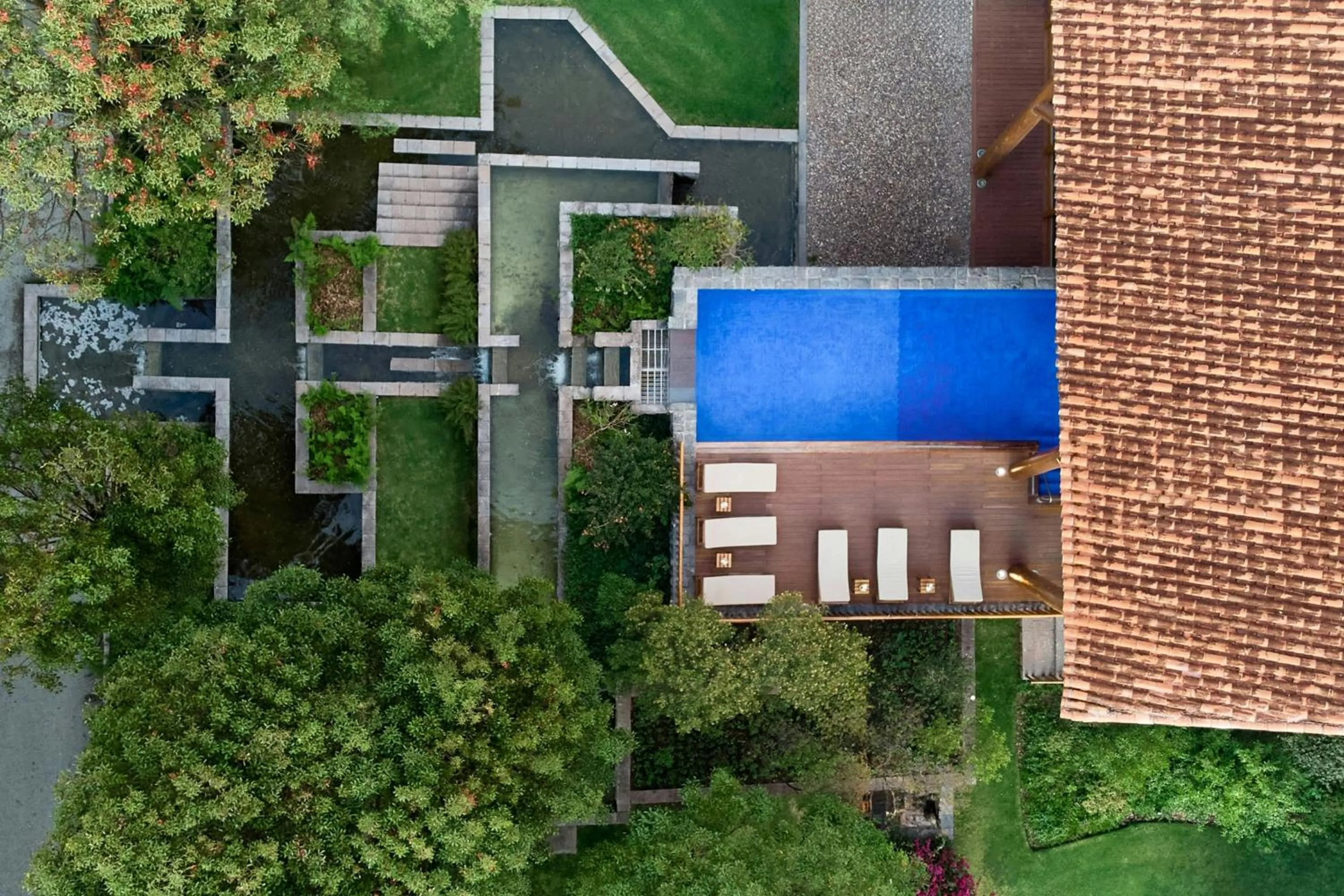 Swimming pool in Tambo del Inka, a Luxury Collection Resort & Spa, Valle Sagrado