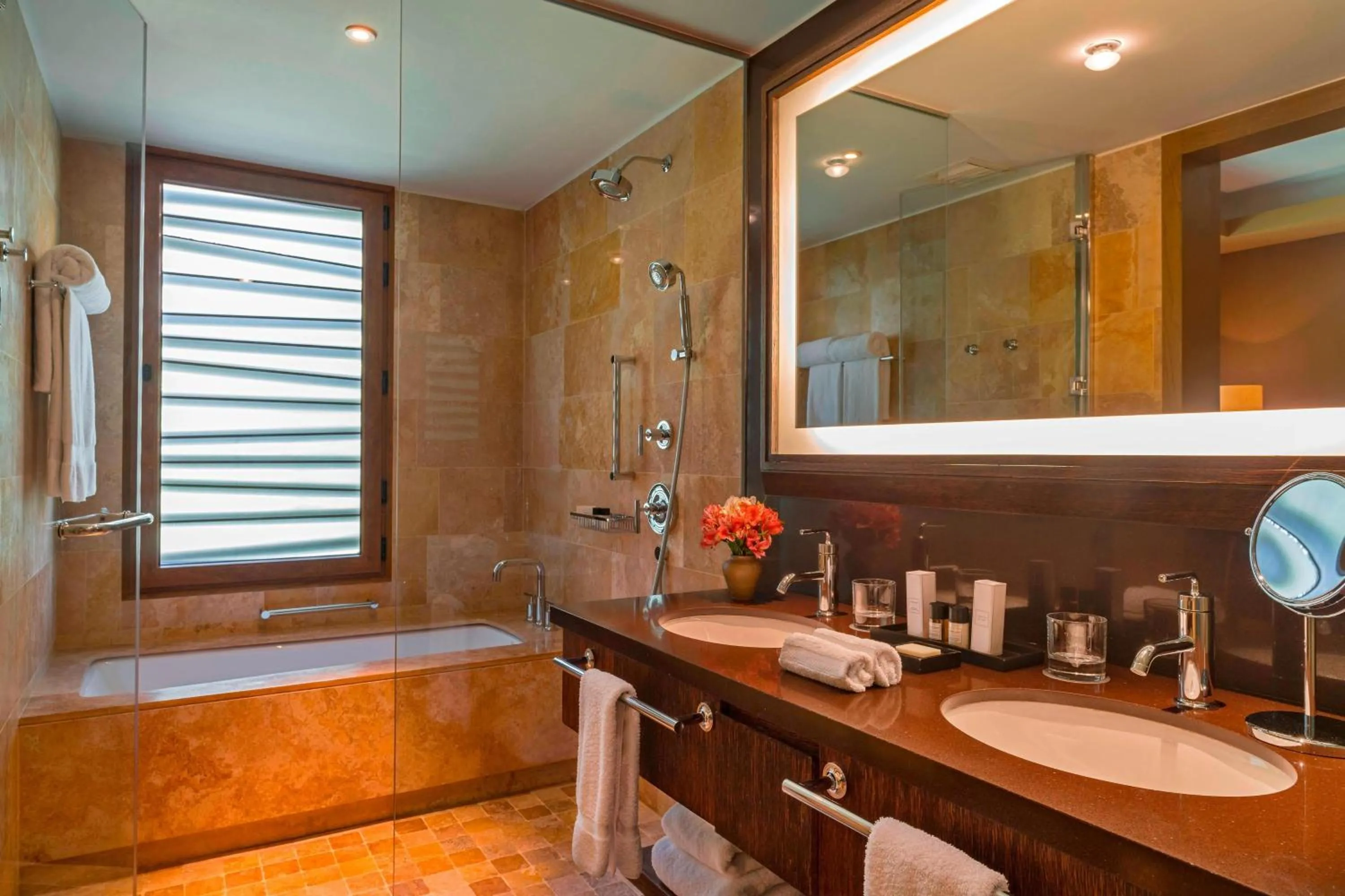 Bathroom in Tambo del Inka, a Luxury Collection Resort & Spa, Valle Sagrado