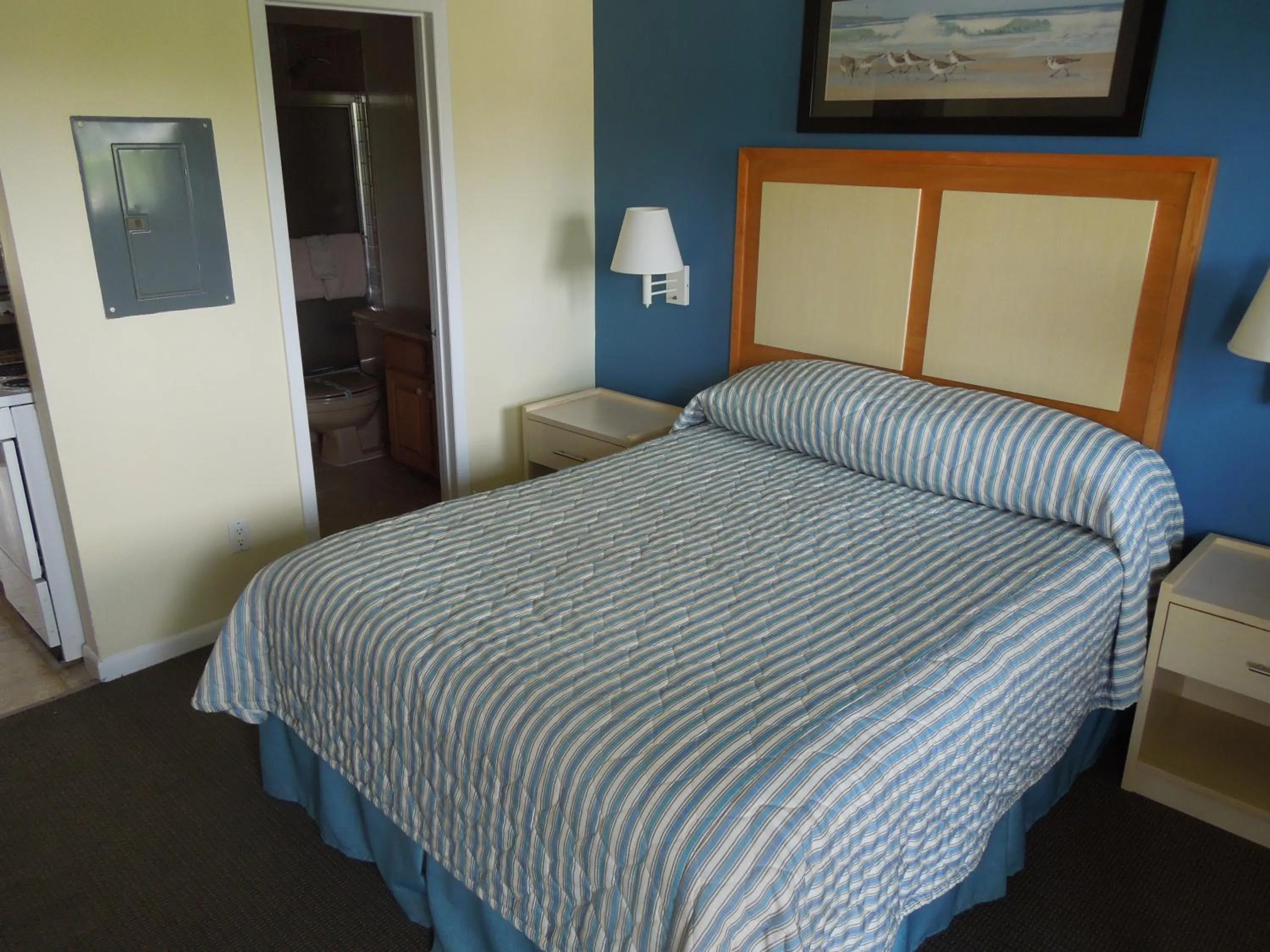 Bed in Royal Atlantic Beach Resort