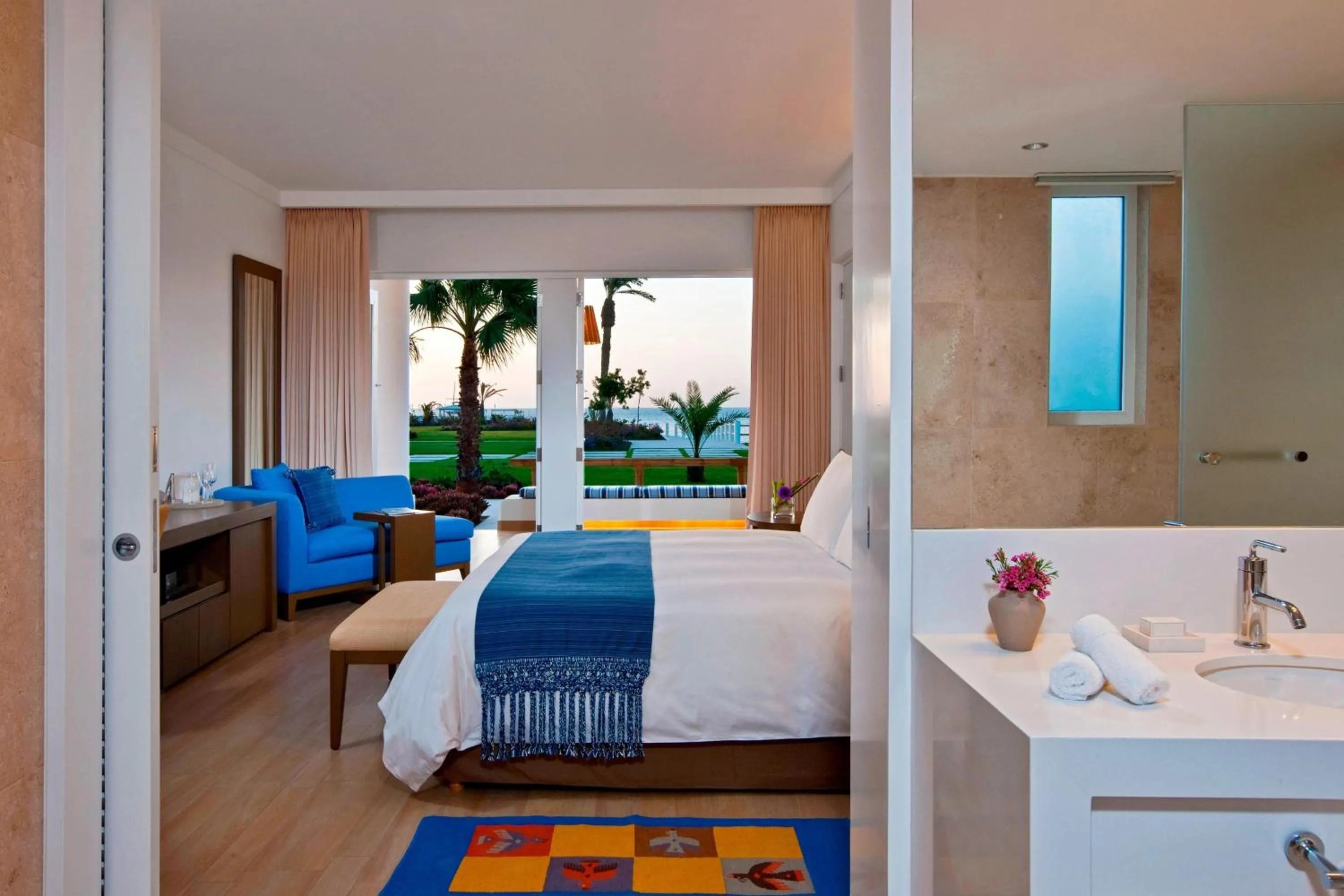 Photo of the whole room, Bed in Hotel Paracas, a Luxury Collection Resort, Paracas