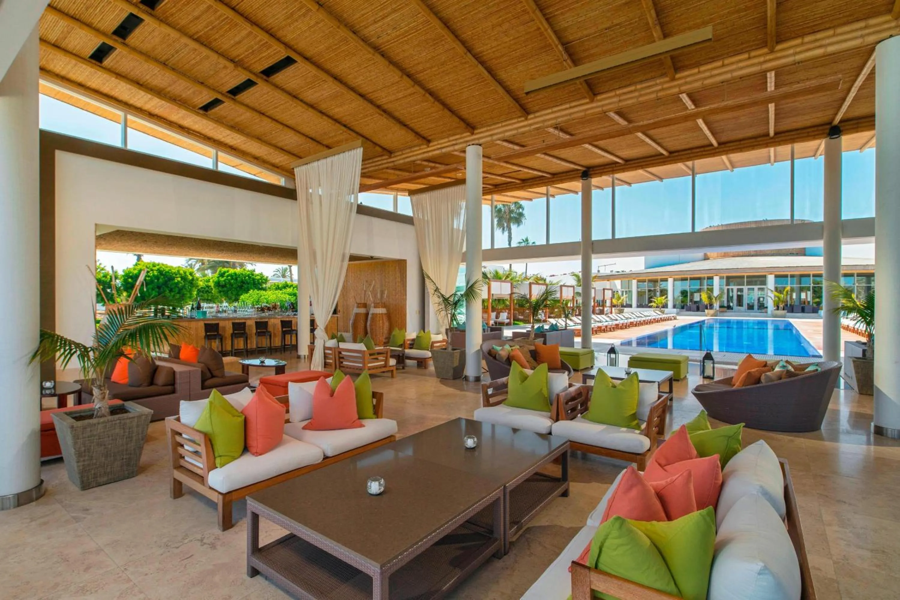 Lounge or bar in Hotel Paracas, a Luxury Collection Resort, Paracas