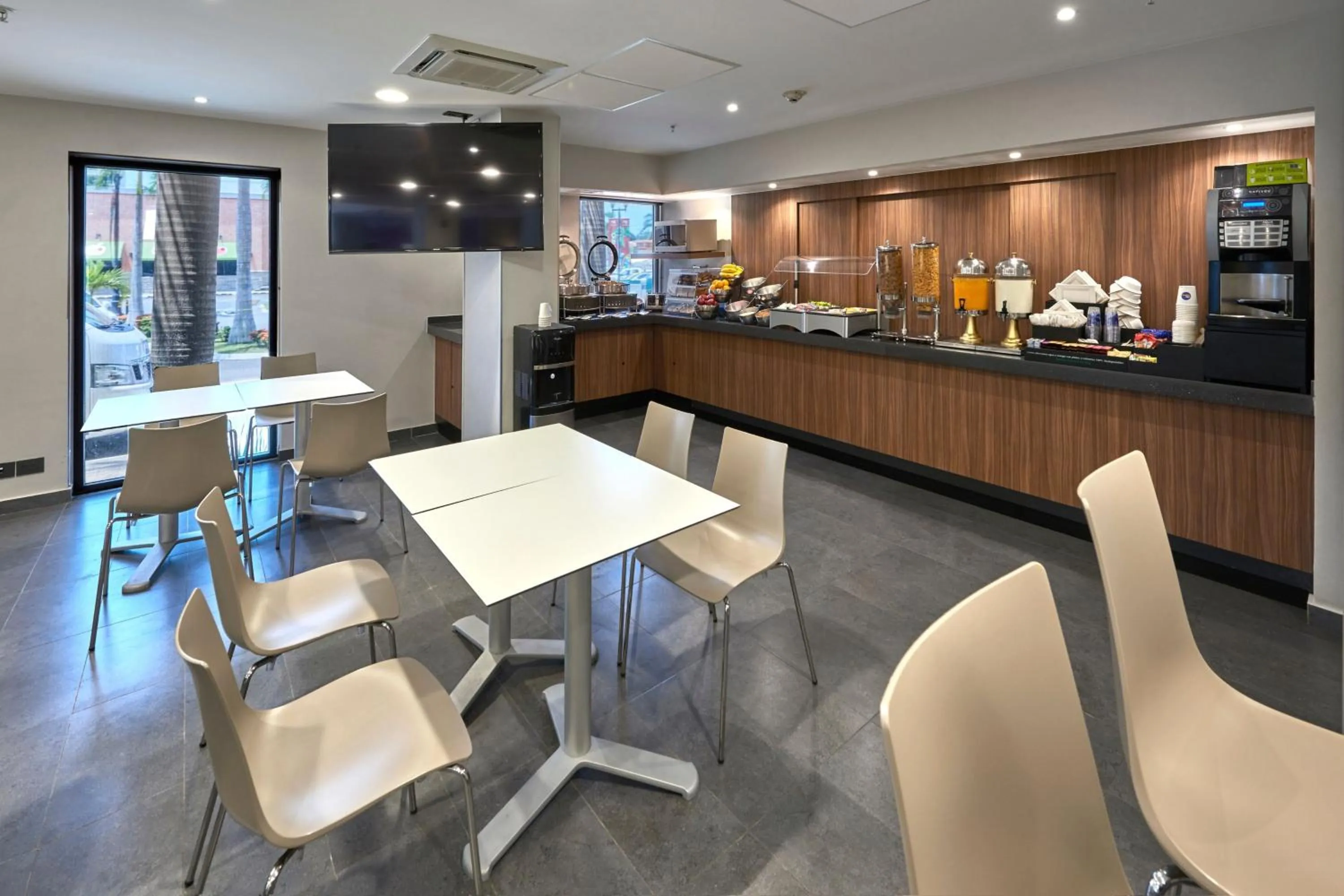 Breakfast in City Express by Marriott Lazaro Cardenas