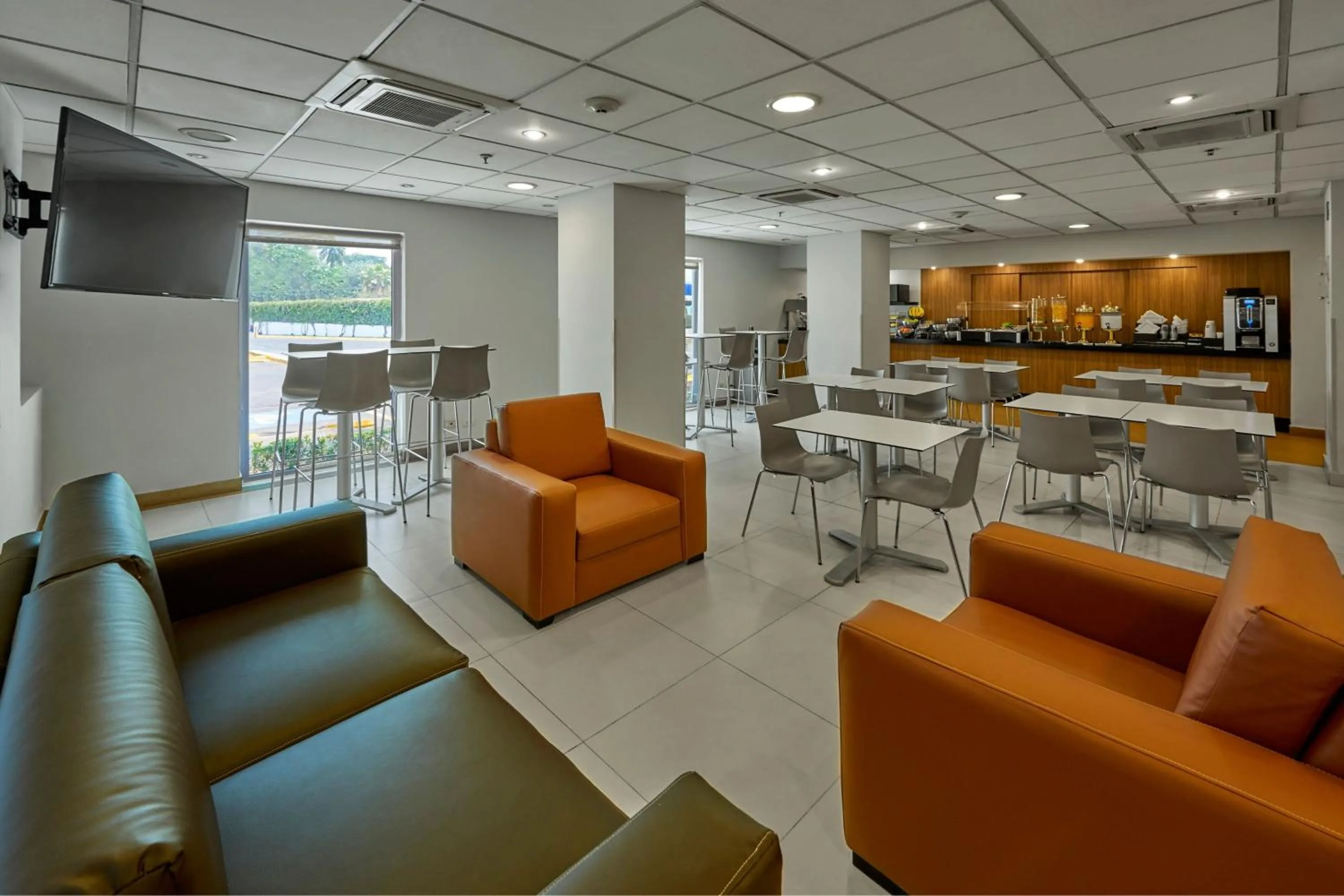 Breakfast in City Express by Marriott Lazaro Cardenas