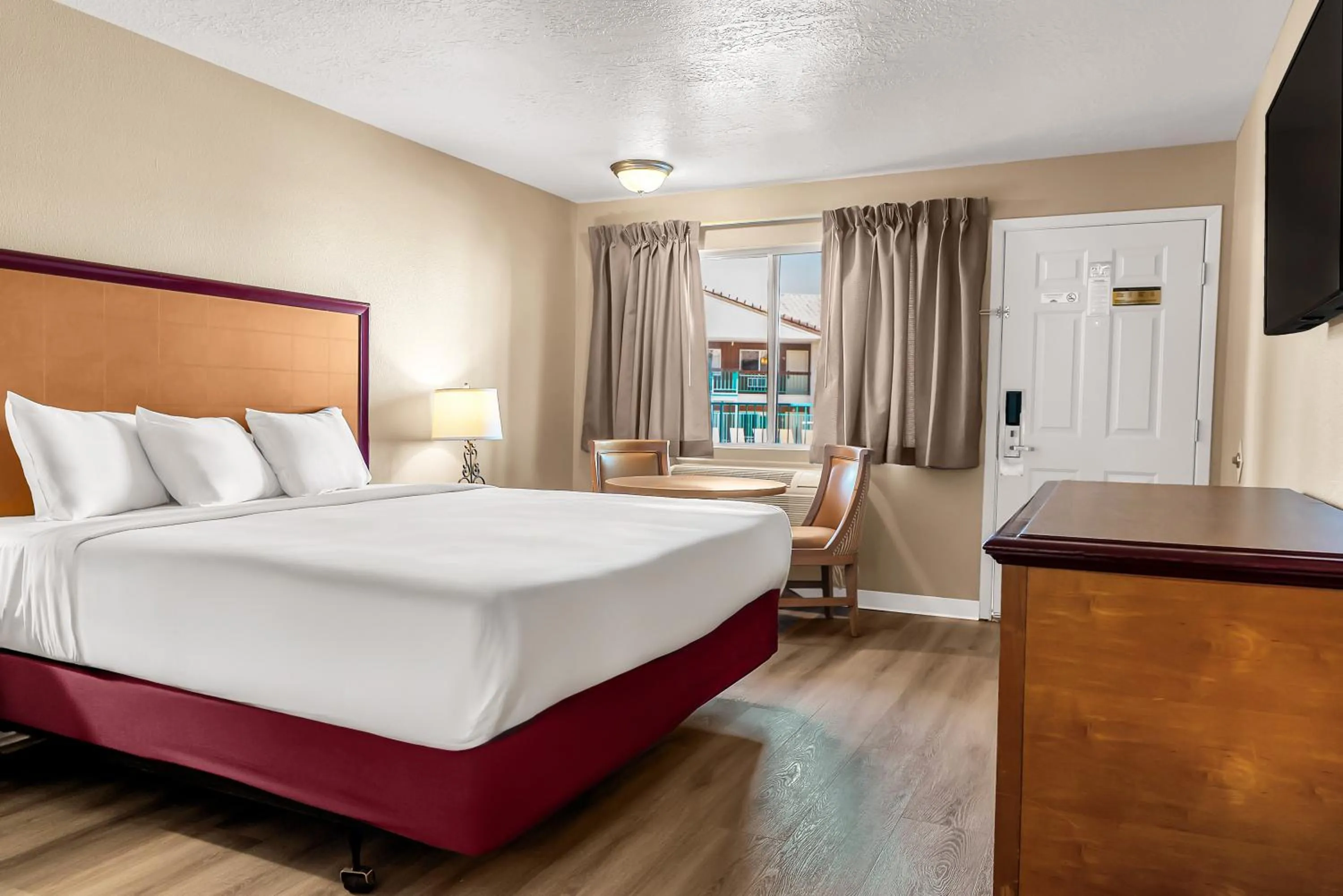 Bed in Virgin River Casino and Lodge