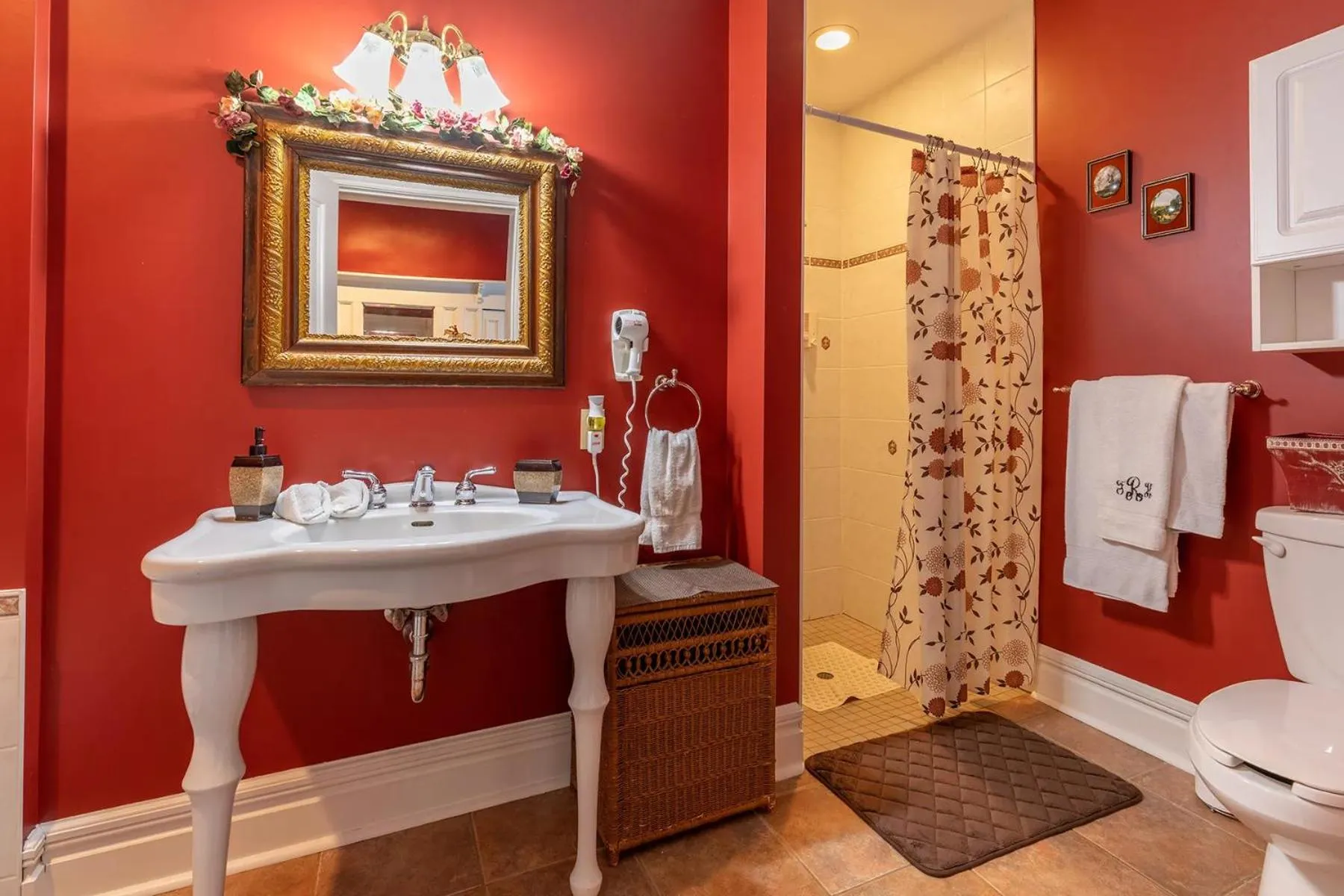 Bathroom in Fitzroy Hall
