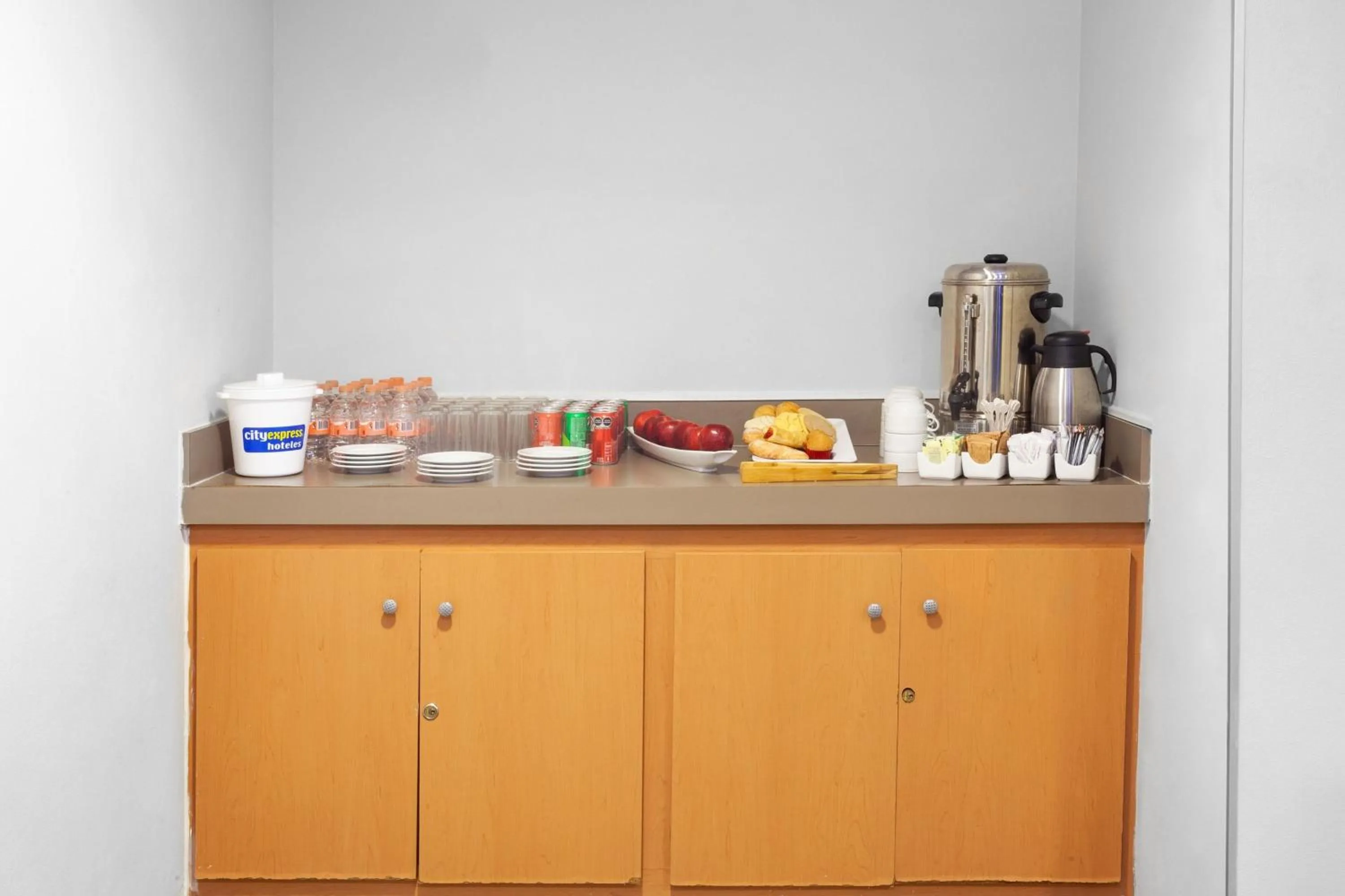 Meeting/conference room in City Express by Marriott Celaya Parque