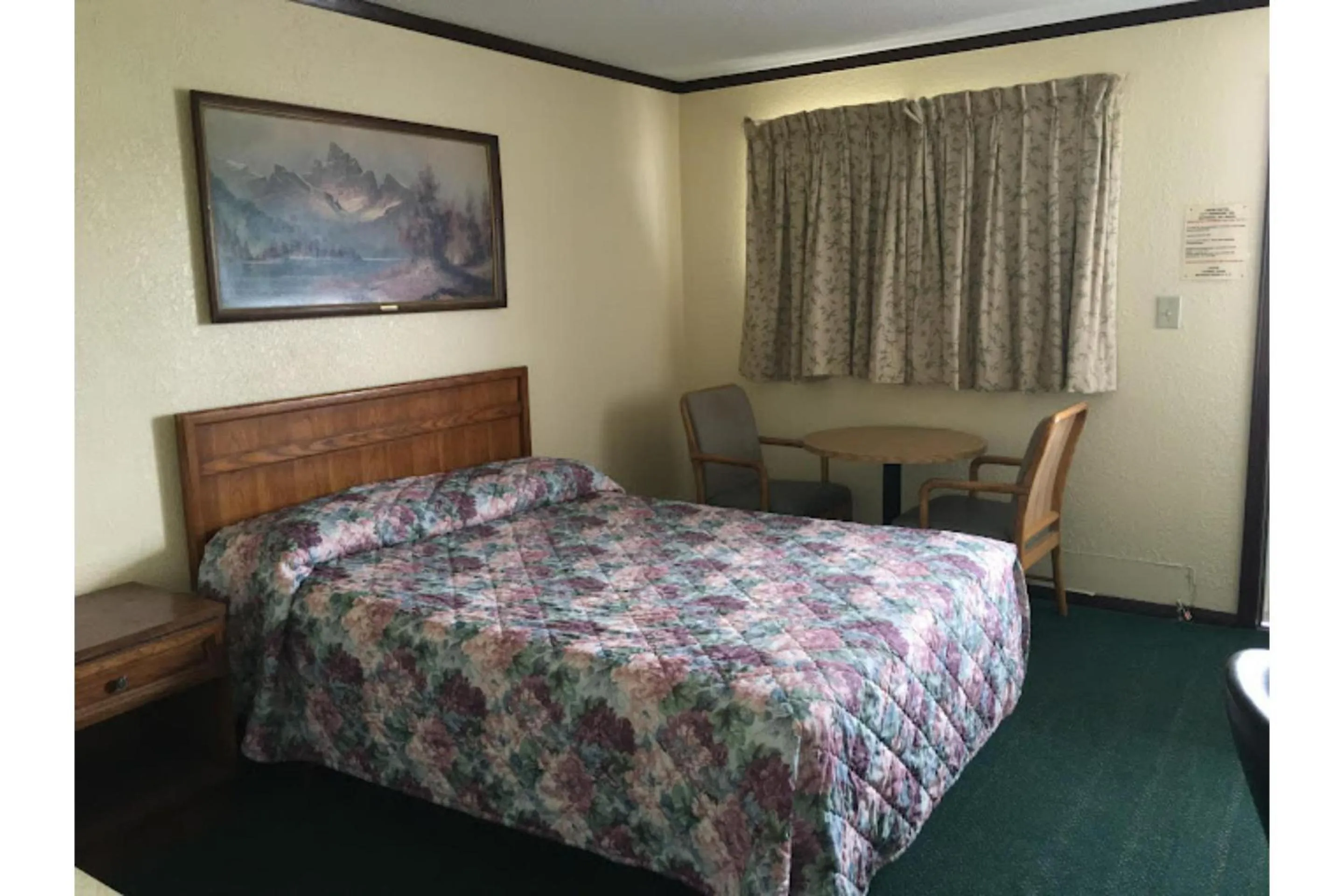 Bedroom, Bed in Capri Motel By OYO Elwood, Wathena