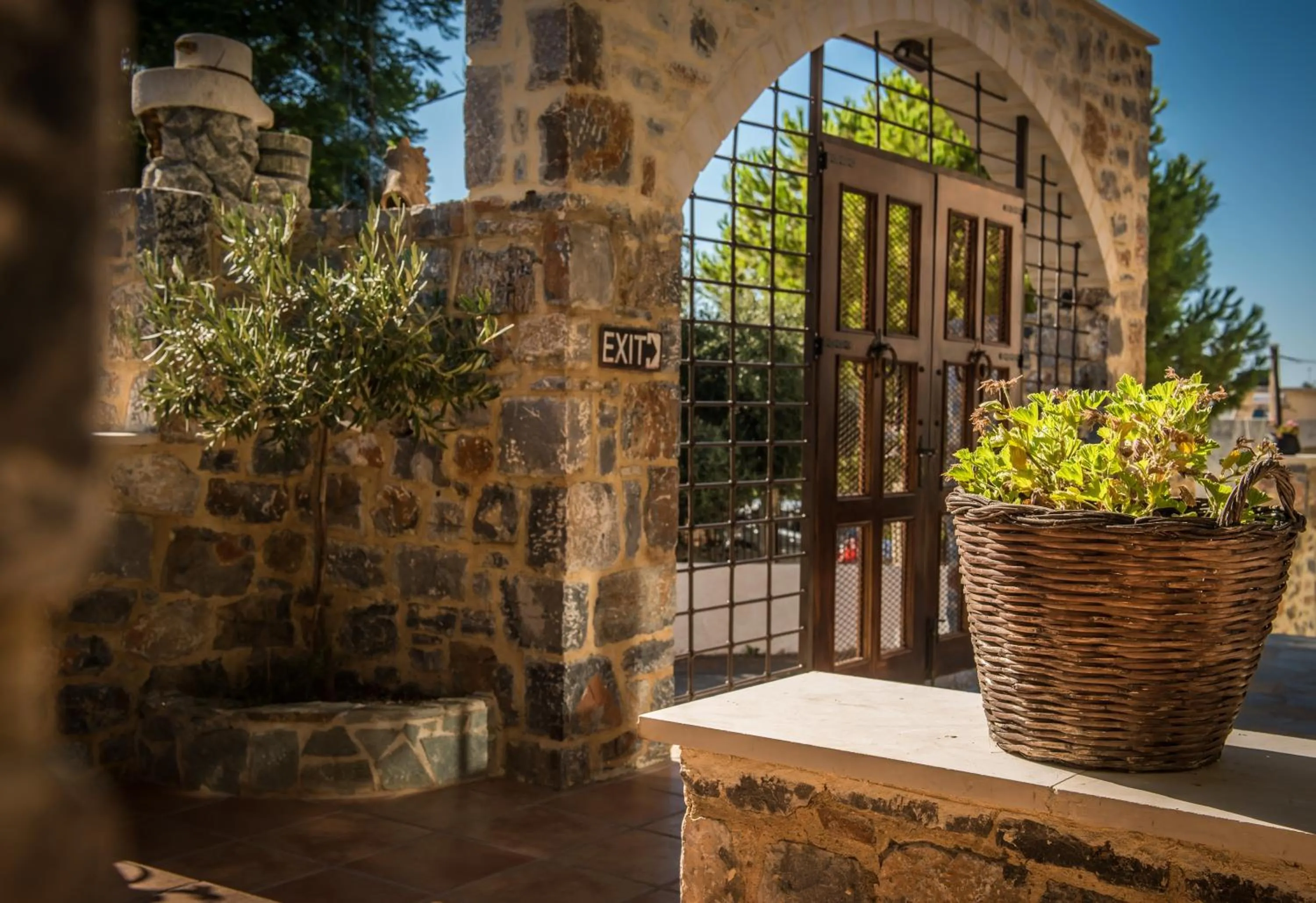 Inner courtyard view in Balsamico Traditional Suites