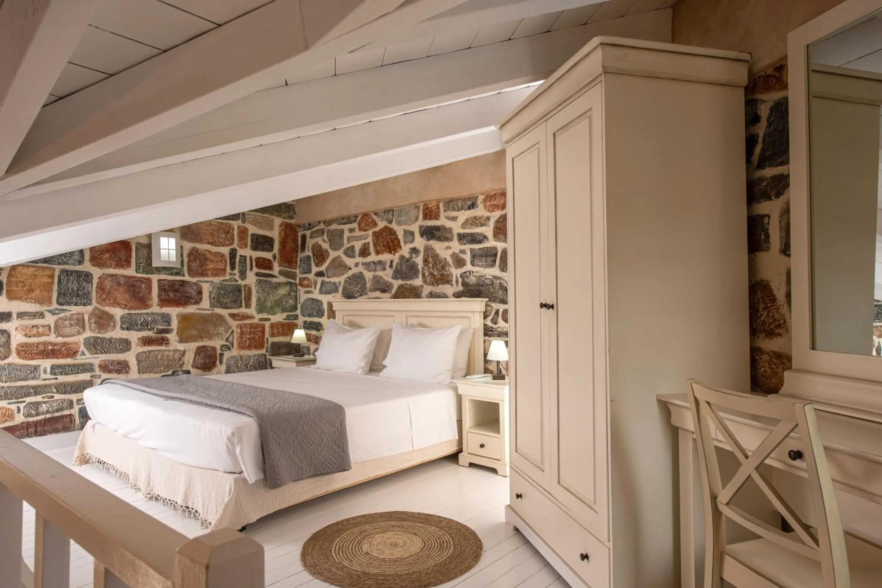 Bed in Balsamico Traditional Suites