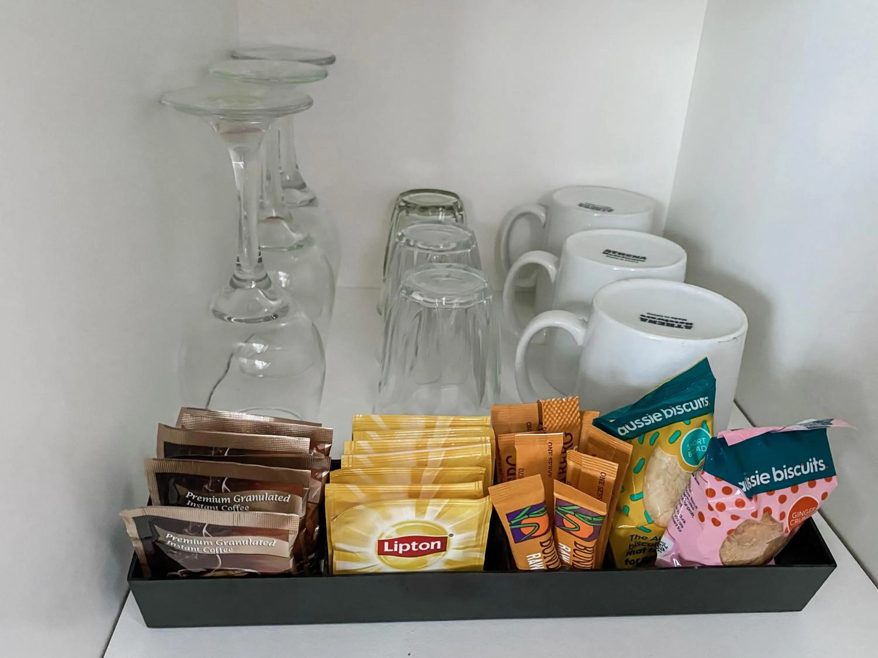 Coffee/tea facilities in High Street Motor Inn