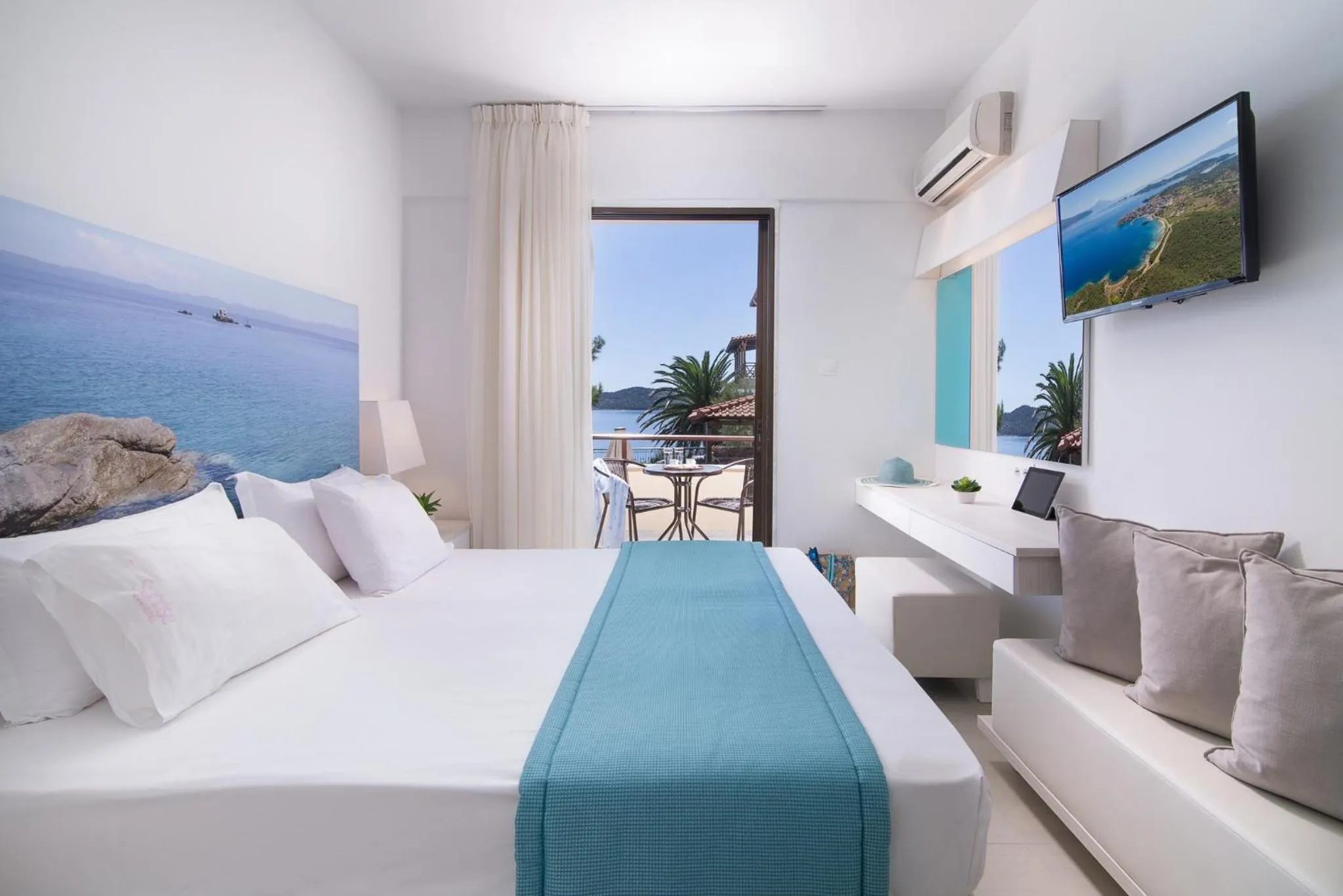 Bedroom, Bed in Sun Rise Hotel