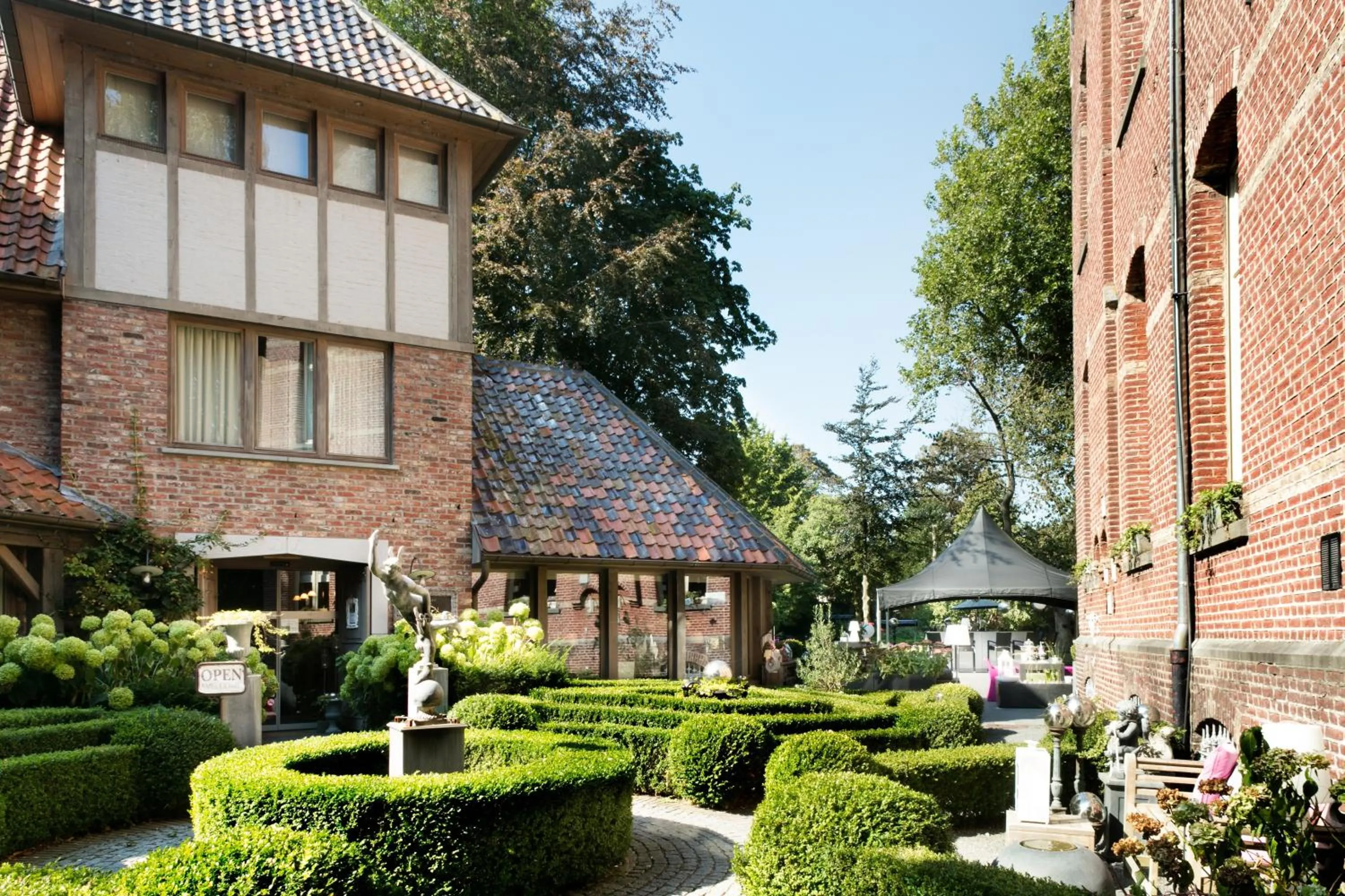 On site in Charmehotel Manoir Ogygia