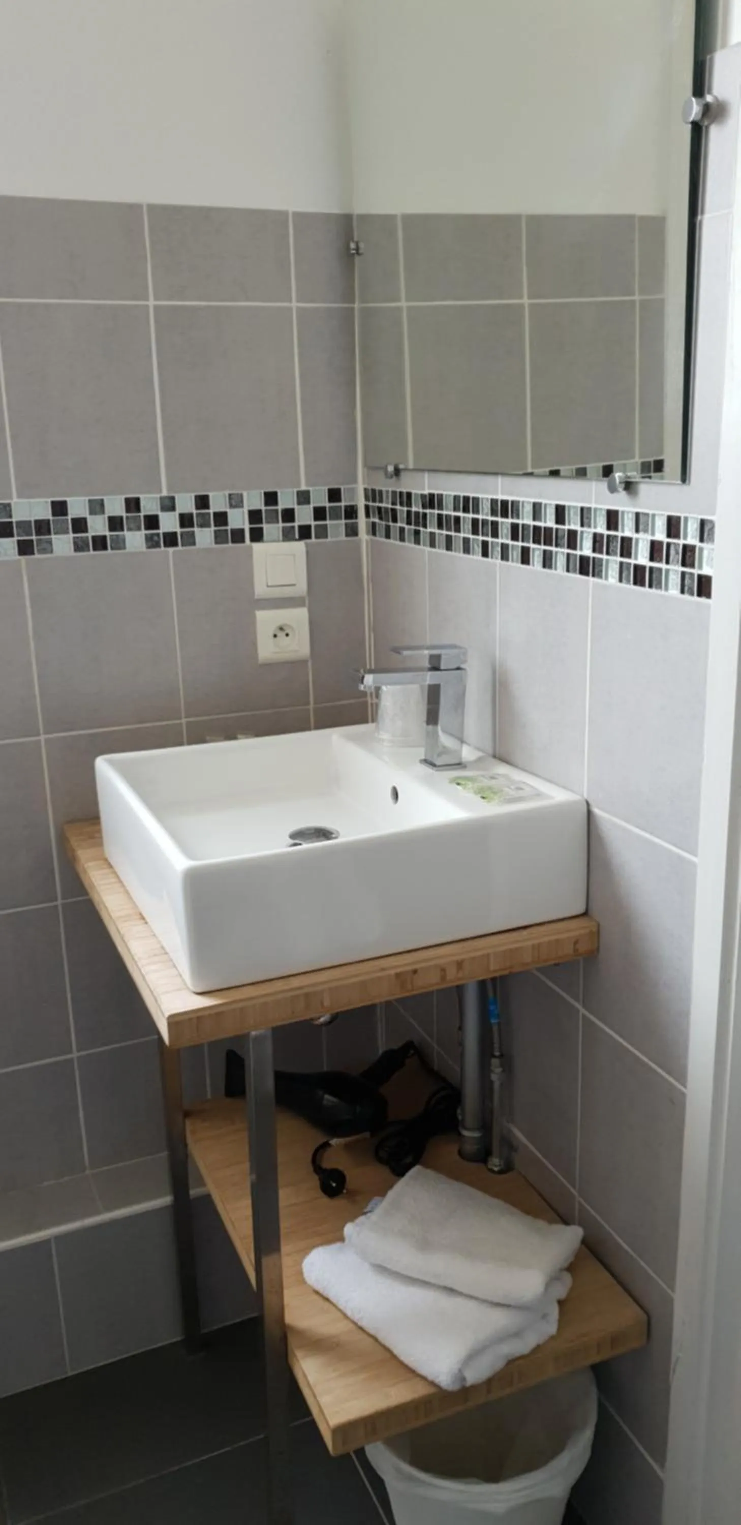 Bathroom in Hôtel La Baïne