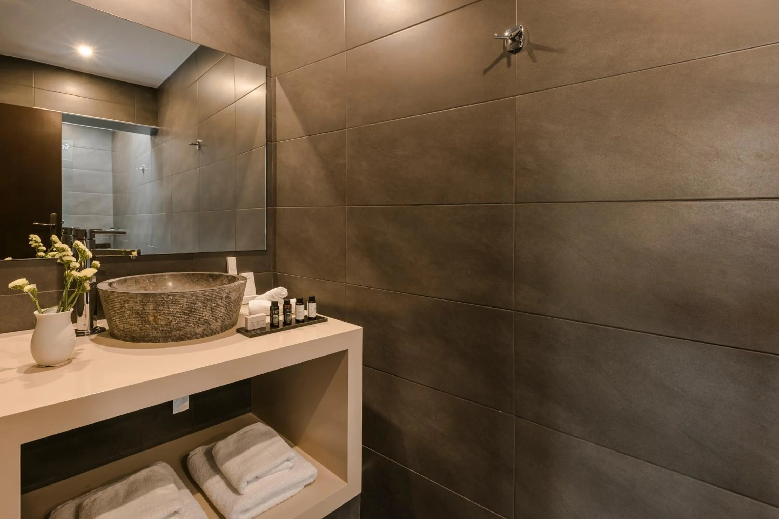 Bathroom in Alcanea Boutique Hotel