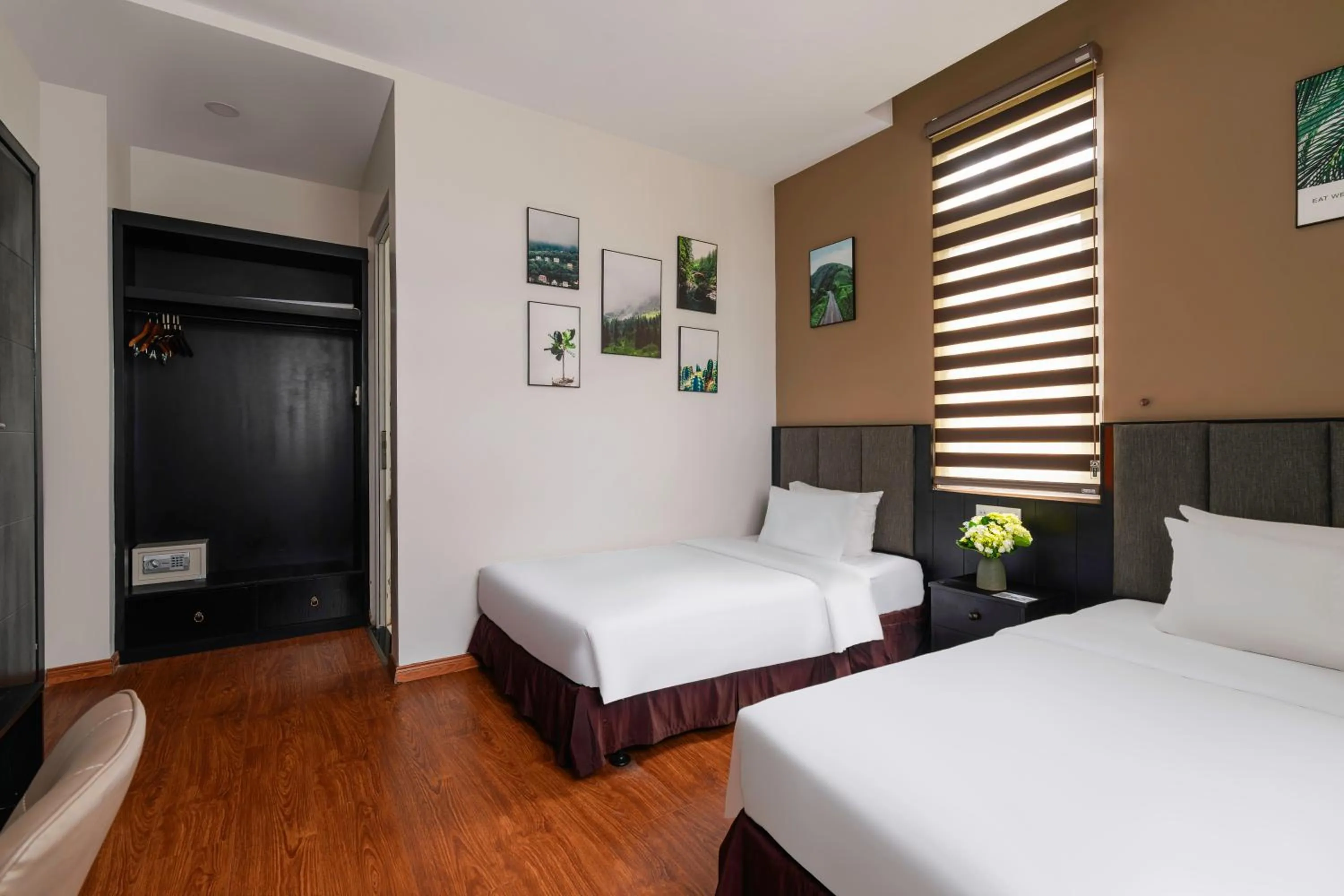 Photo of the whole room, Bed in Nature Hotel - Luong The Vinh