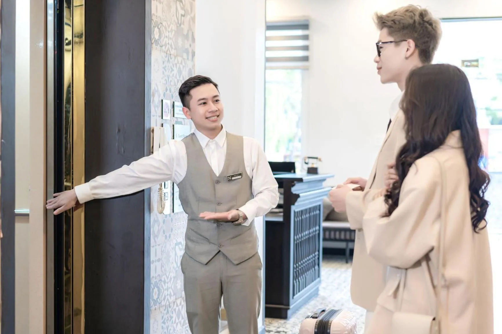 Staff in Nature Hotel - Luong The Vinh