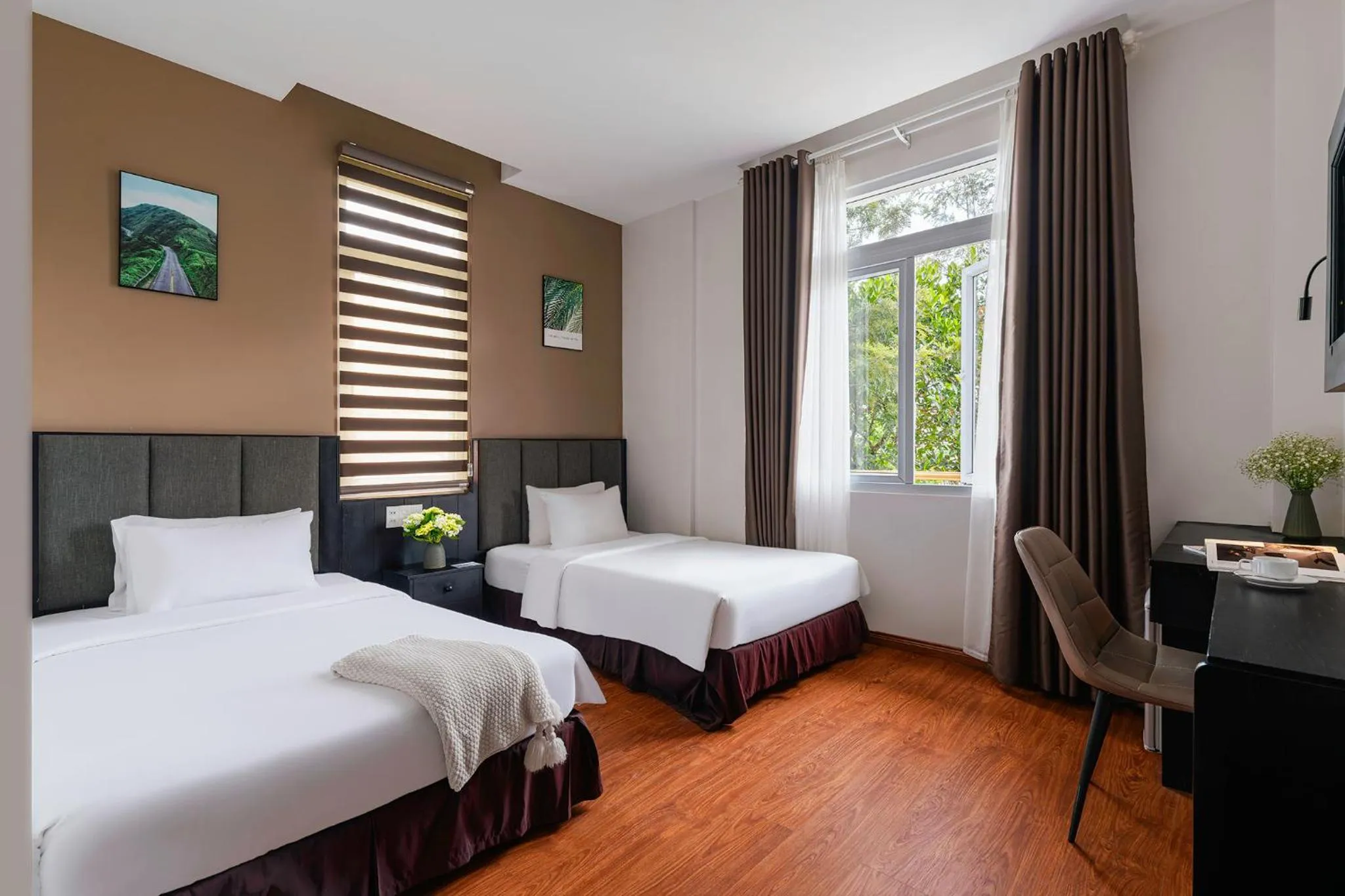 Photo of the whole room, Bed in Nature Hotel - Luong The Vinh