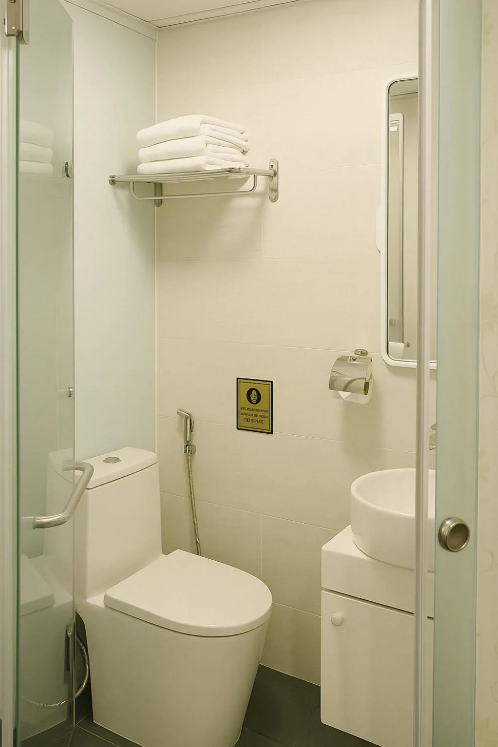 Toilet in Bella Rosa Trendy Hotel & Spa