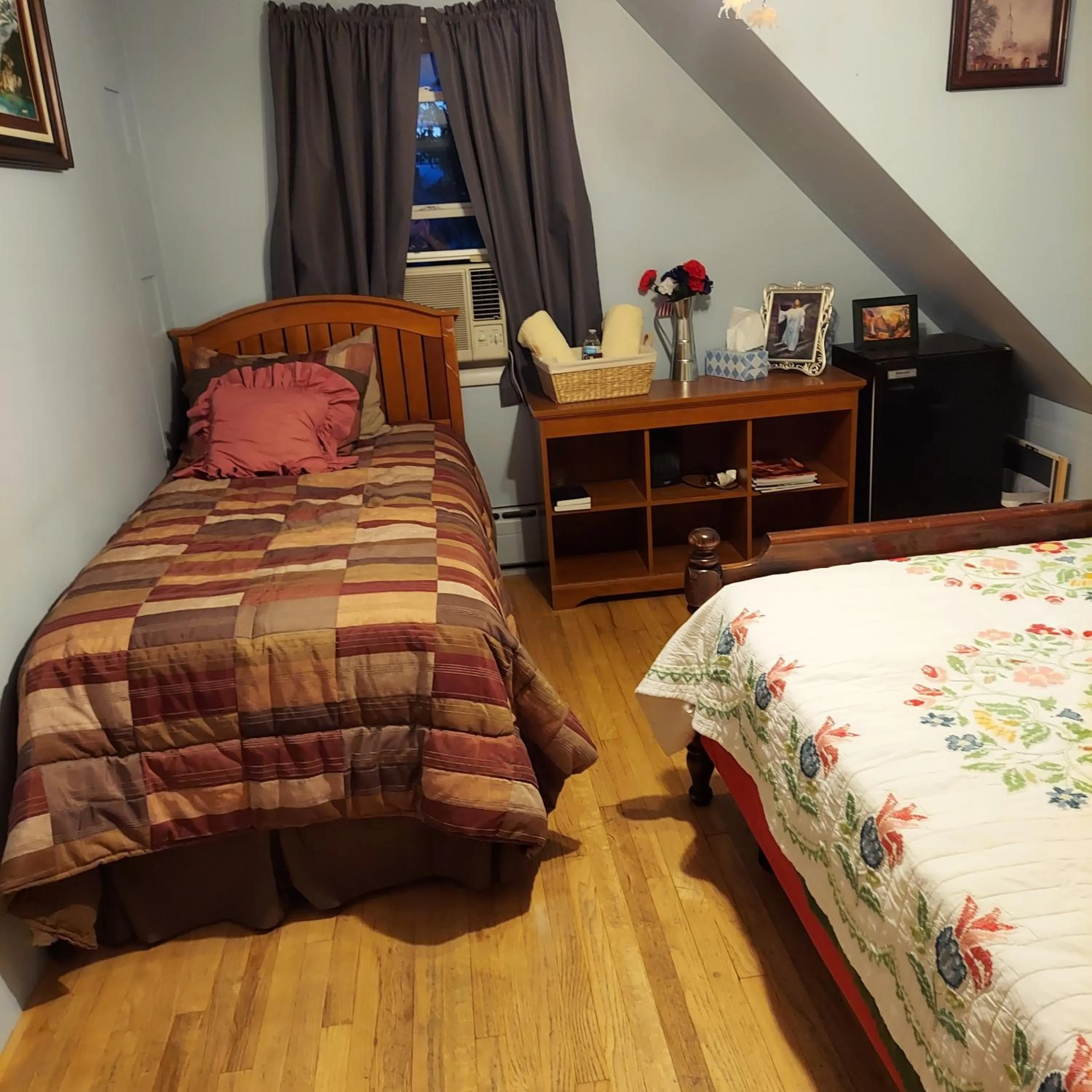 Bed in Three Bears Inn