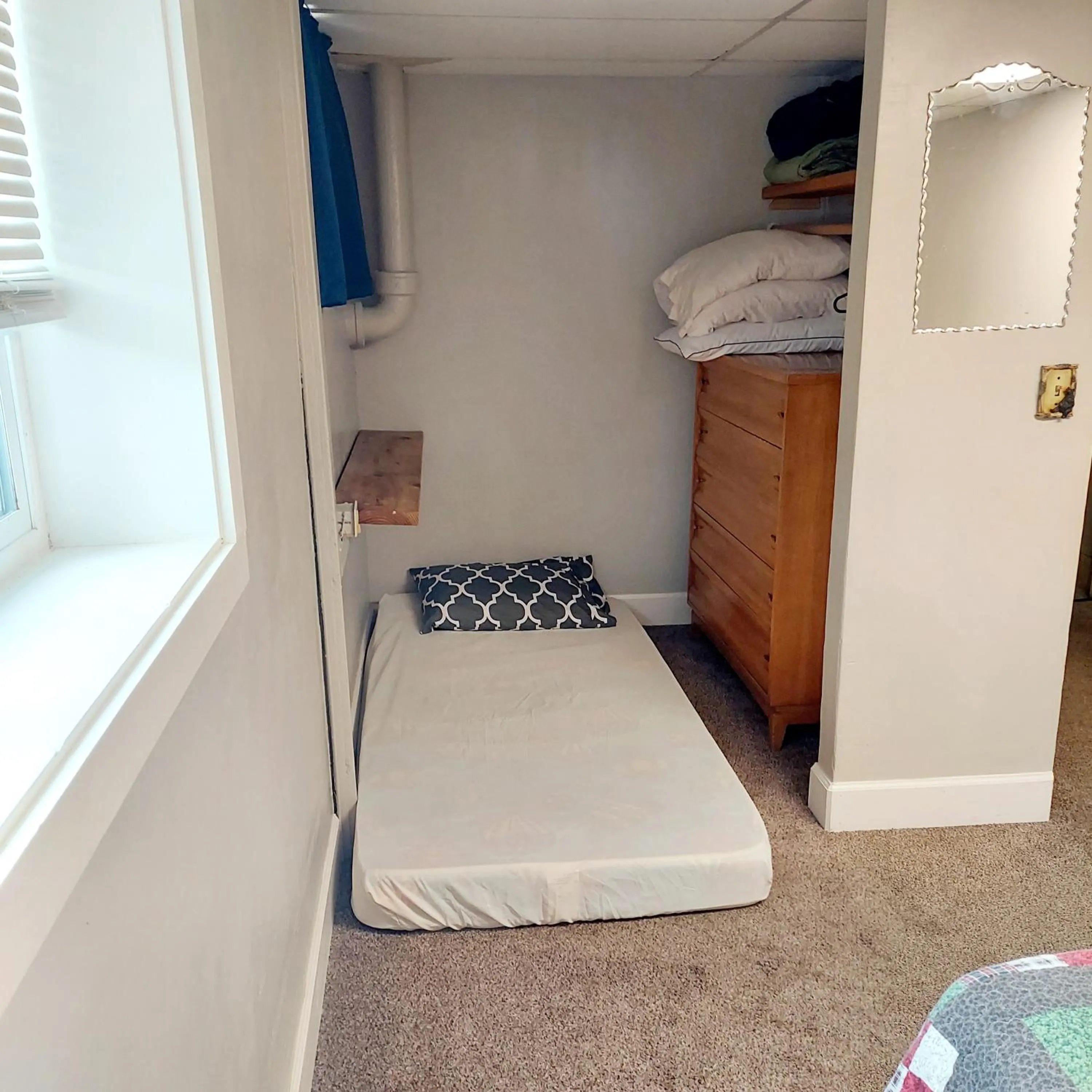 Bed in Three Bears Inn