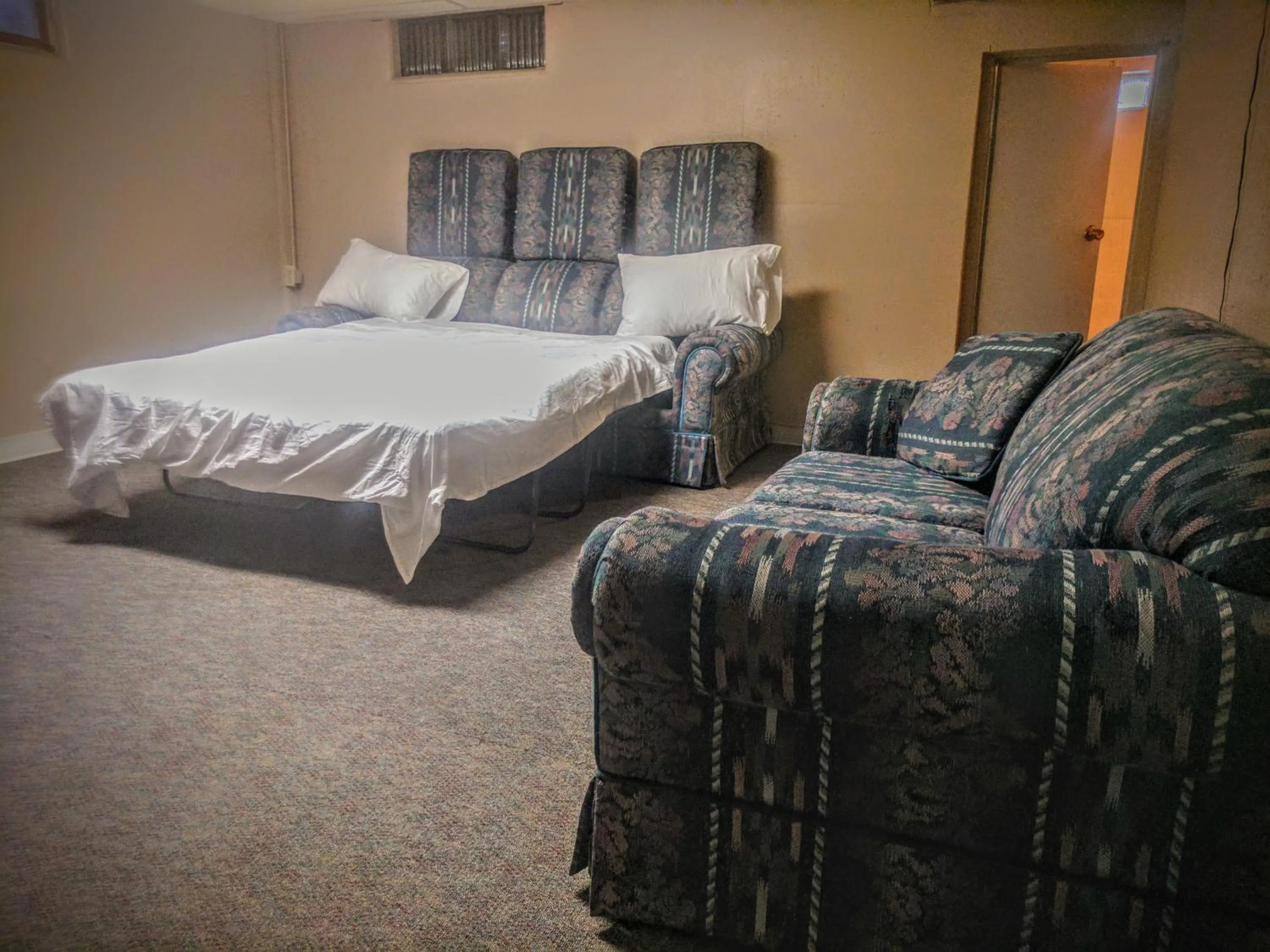 Bed in Three Bears Inn